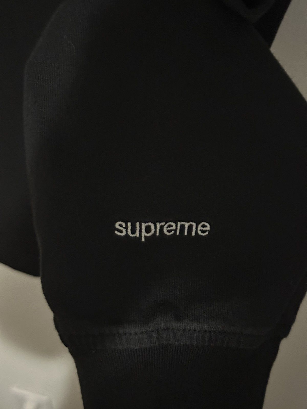 だsupreme cat long sleeve pocket tee Supreme Cat L S Pocket Tee (FW19) - $78