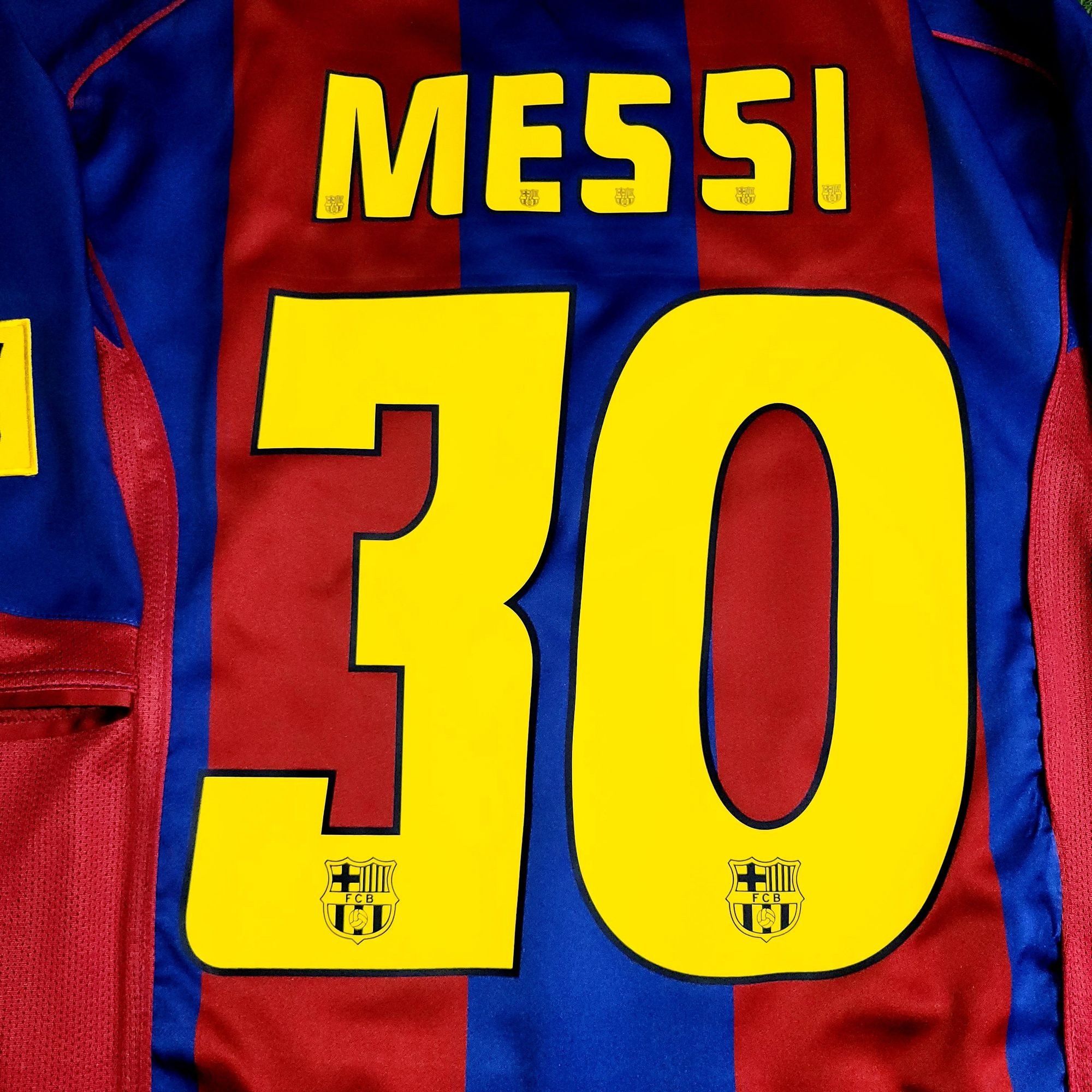 Nike Messi Barcelona DEBUT SEASON 2004 2005 Home Soccer Jersey L Size US L / EU 52-54 / 3 - 3 Thumbnail
