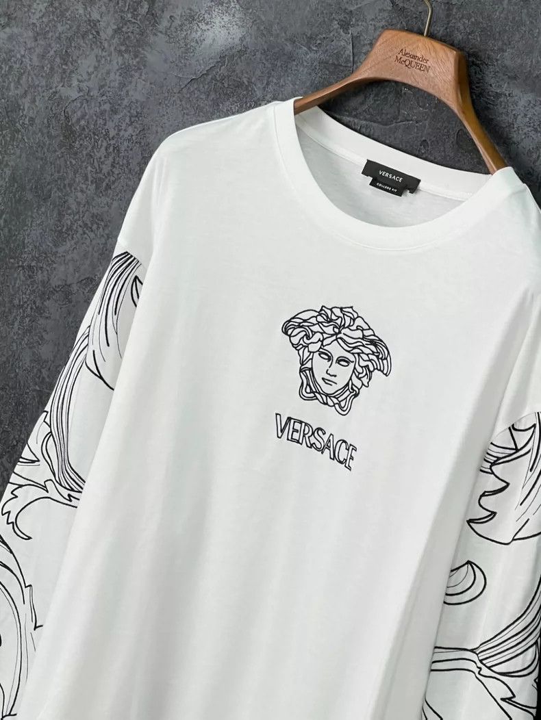 Versace Versace Medusa embroidered cotton long-sleeved T-shirt Size US M / EU 48-50 / 2 - 5 Thumbnail