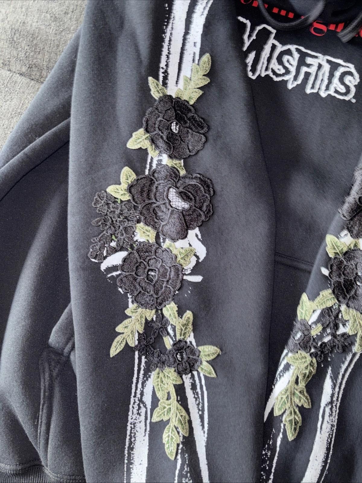 Civil Regime Misfits x Civil Black Roses Hoodie XL New With Tags Size US XL / EU 56 / 4 - 5 Thumbnail