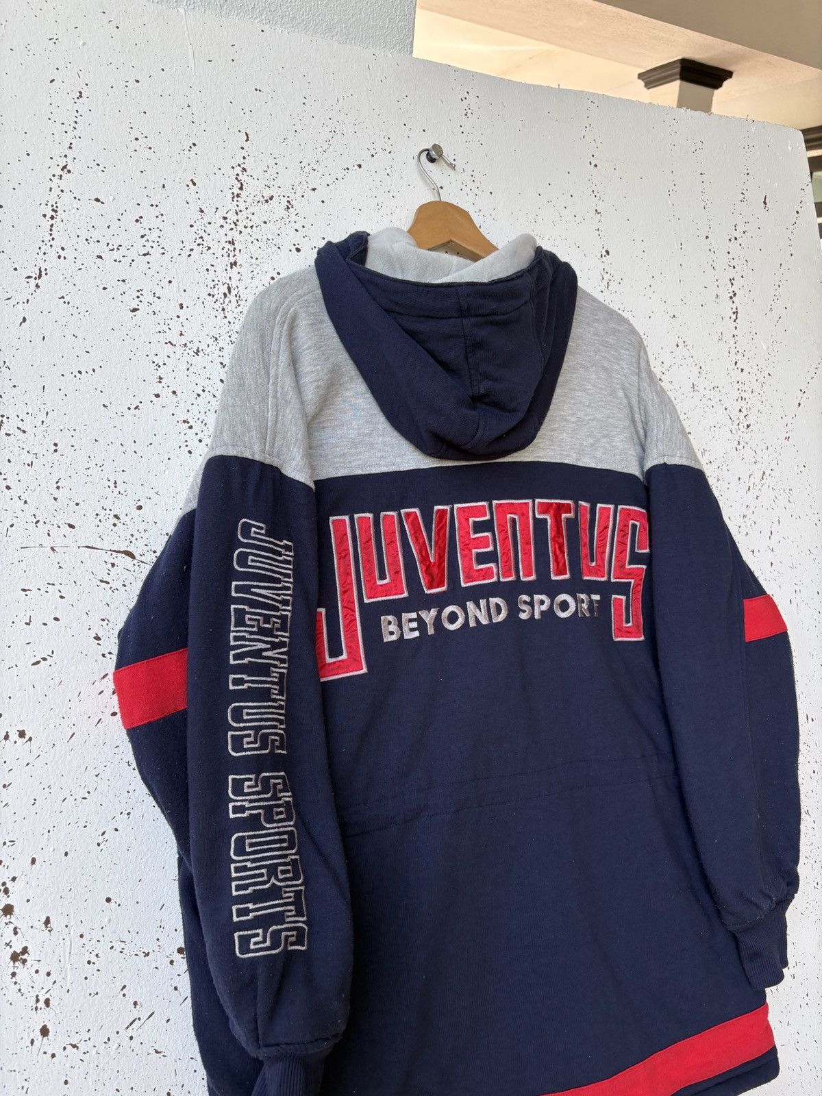 Vintage Rare‼️ Vintage Embroidered Juventus Beyond Sports Big Logo Size US L / EU 52-54 / 3 - 1 Thumbnail