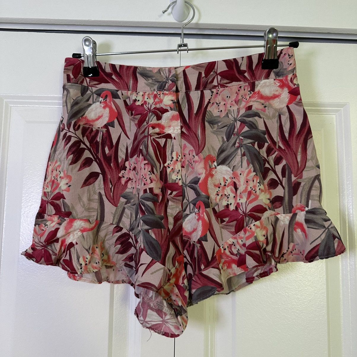 Zara Zara Tropical Print Ruffle Hem Shorts Medium Size 30" / US 8 / IT 44 - 1 Thumbnail