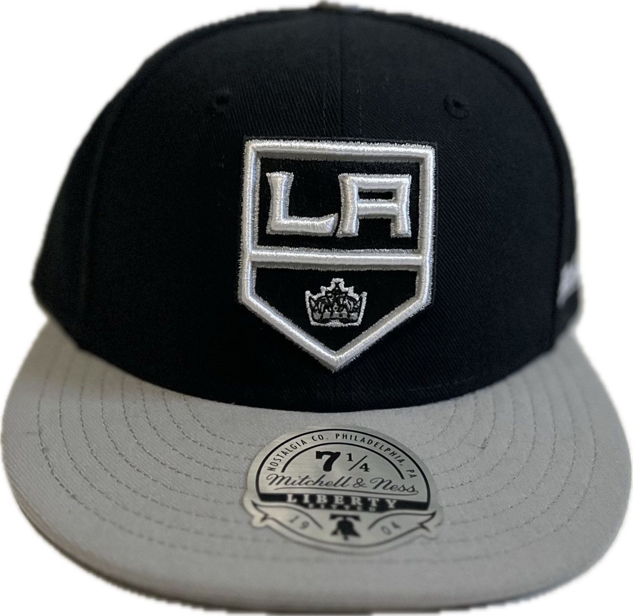 Mitchell & Ness NHL Los Angeles Kings Mitchell & Ness Fitted Hat 7 1/4 Size ONE SIZE - 1 Thumbnail