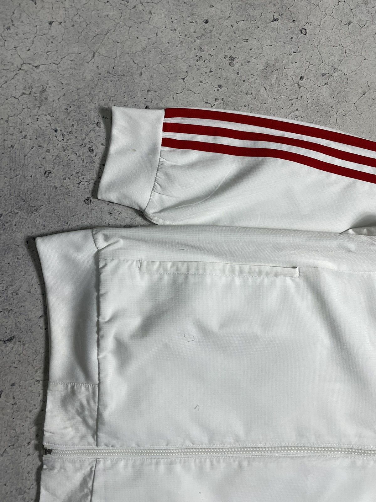 Adidas Vintage Adidas FC Arsenal Football Nylon Jacket Y2K Size US M / EU 48-50 / 2 - 3 Thumbnail