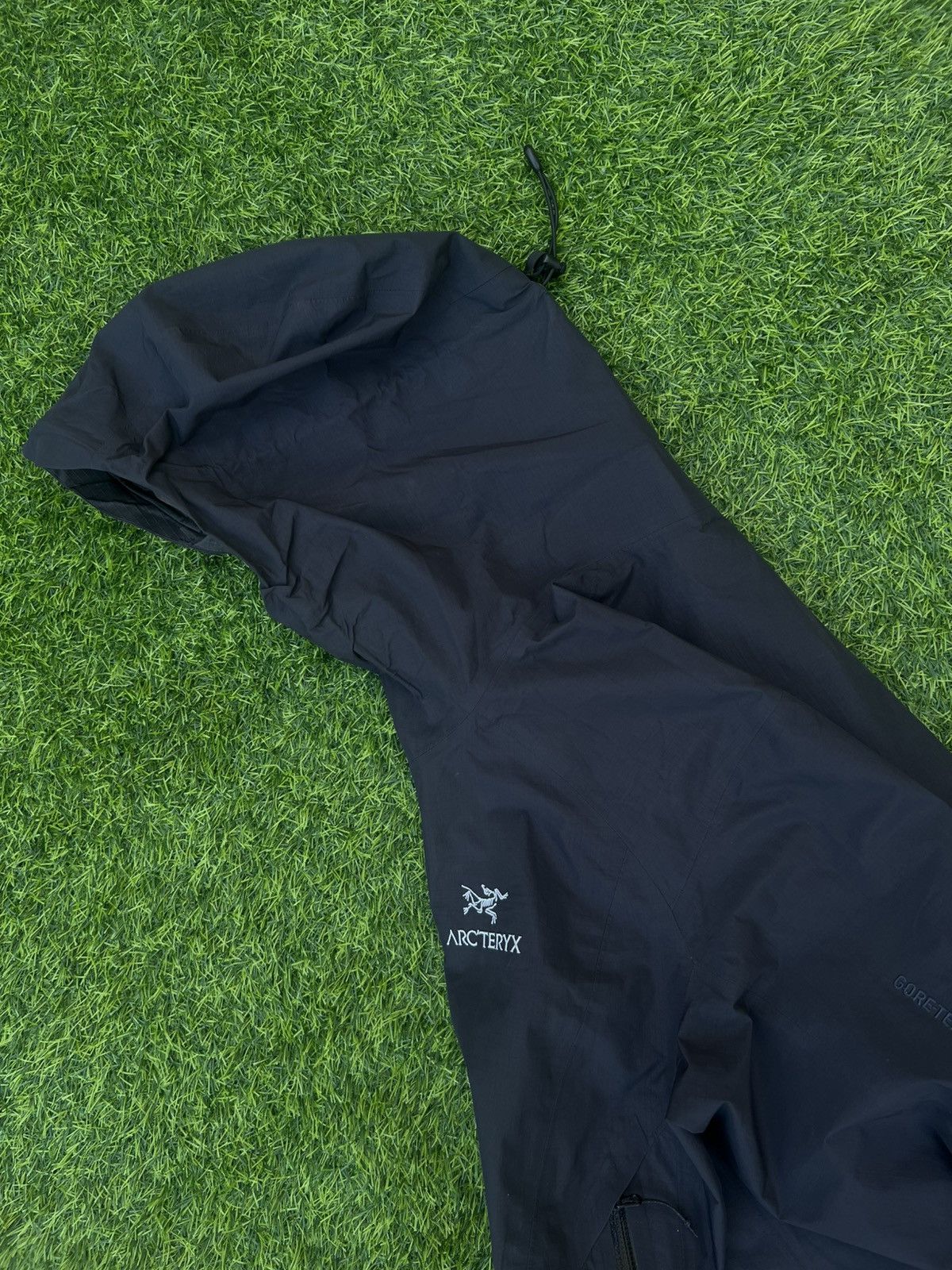 Arc'teryx vintage Arc’teryx Gore-Tex shell jacket Size XL / US 12-14 / IT 48-50 - 2 Thumbnail
