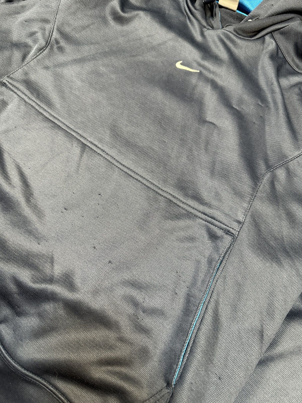 Nike × Vintage Y2K Vintage Nike Central Logo Hoodie Streetwear Rare USA M Size US M / EU 48-50 / 2 - 6 Thumbnail