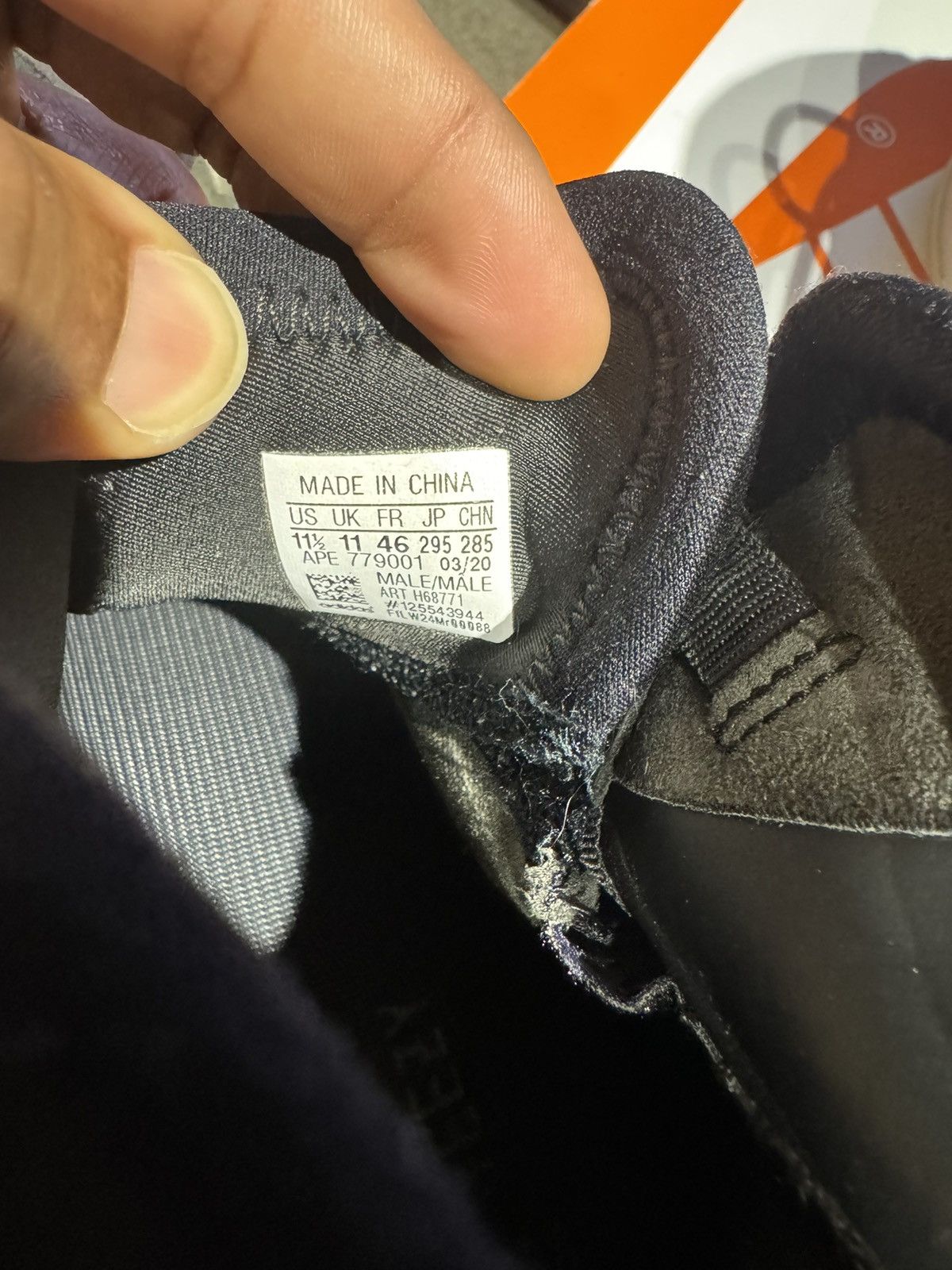 Adidas Yeezy Barium Size US 11.5 / EU 44-45 - 6 Thumbnail