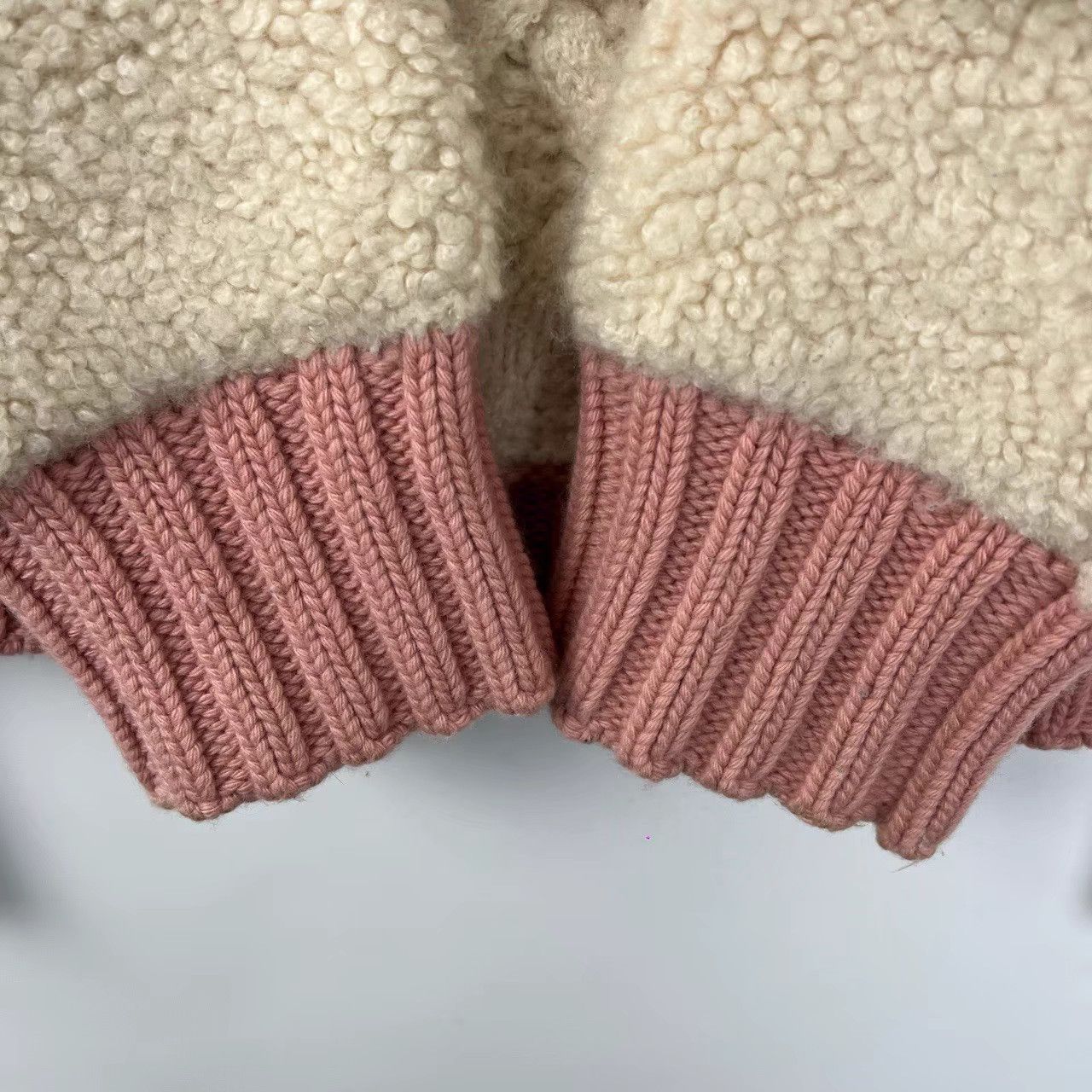 Chanel Chanel Cable Knit Sweater with Shearling Panel K12 Size XS / US 0-2 / IT 36-38 - 4 Thumbnail