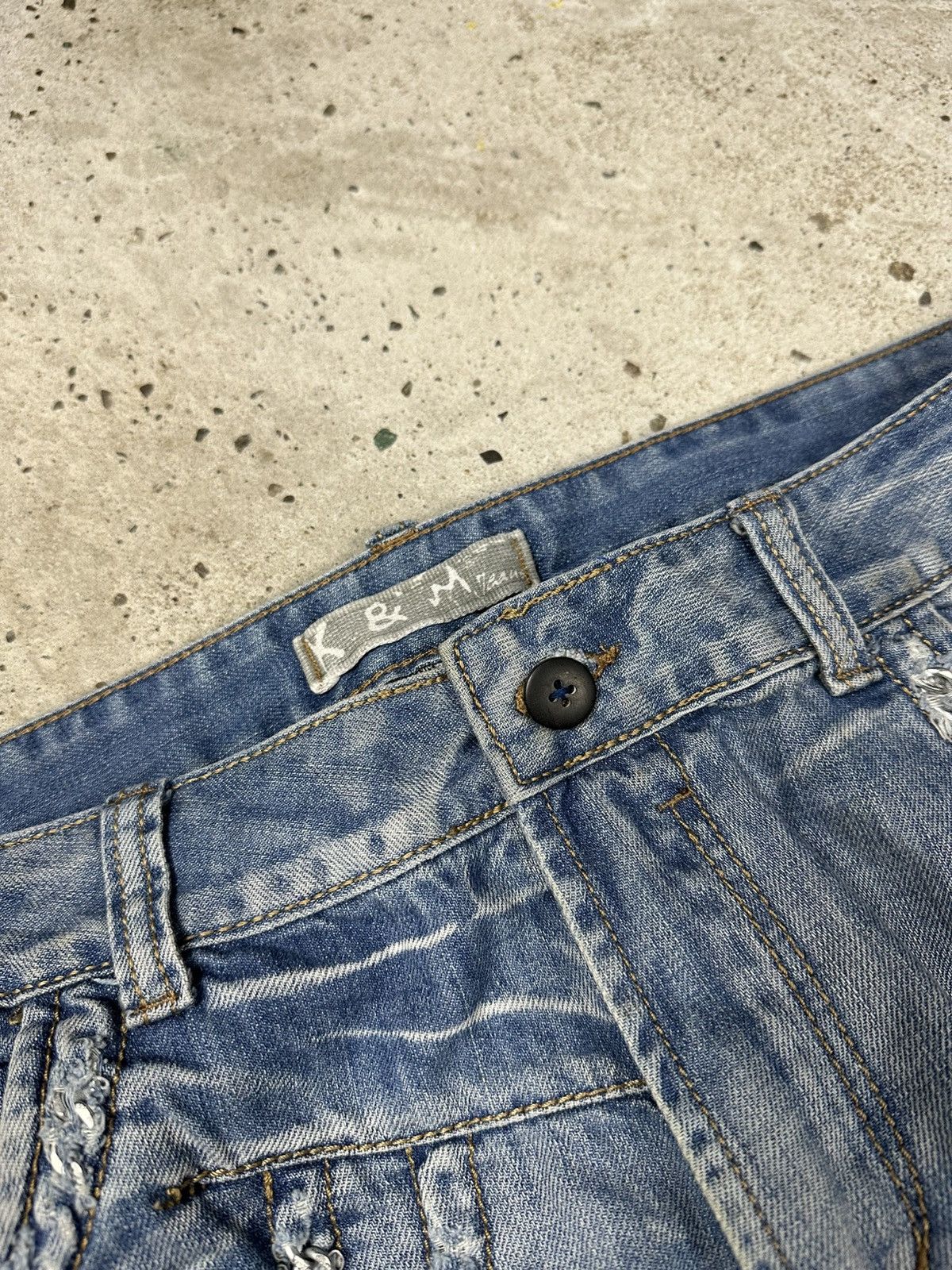If Six Was Nine × Japanese Brand × Le Grande Bleu (L.G.B.) Vintage Y2K Blue Washed Distressed Chain Denim Pants Size US 38 / EU 54 - 9 Thumbnail