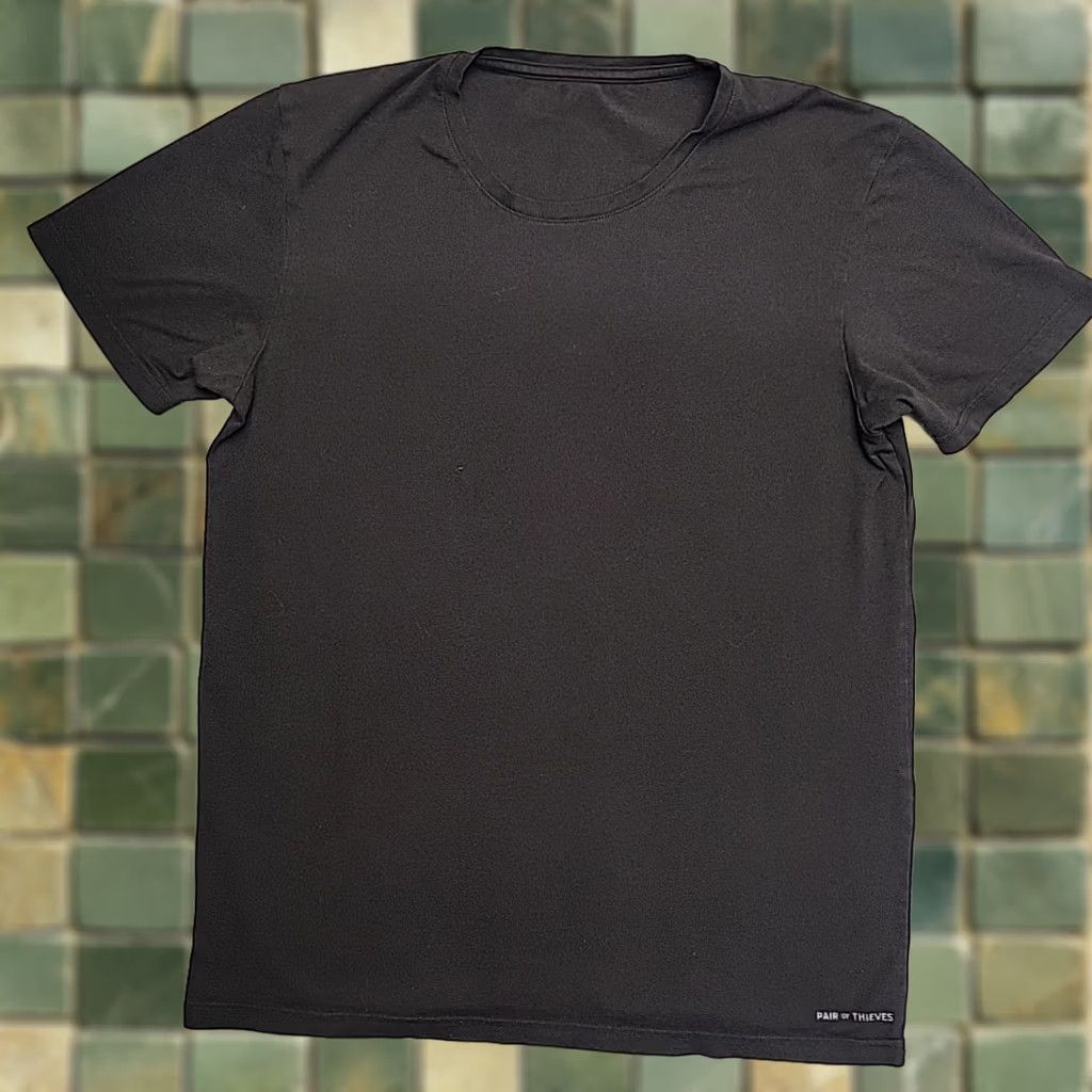 Vintage Pair of Thieves Shirt Mens Small Black Short Sleeve Crewneck Stretch Casual Shirt Size US S / EU 44-46 / 1 - 1 Thumbnail
