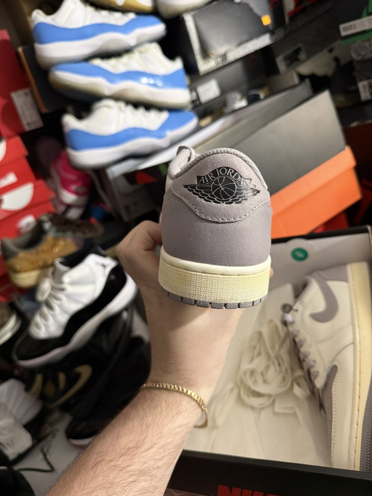 Jordan Brand Jordan retro 1 low atmosphere sz 9 Size US 9 / EU 42 - 4 Thumbnail