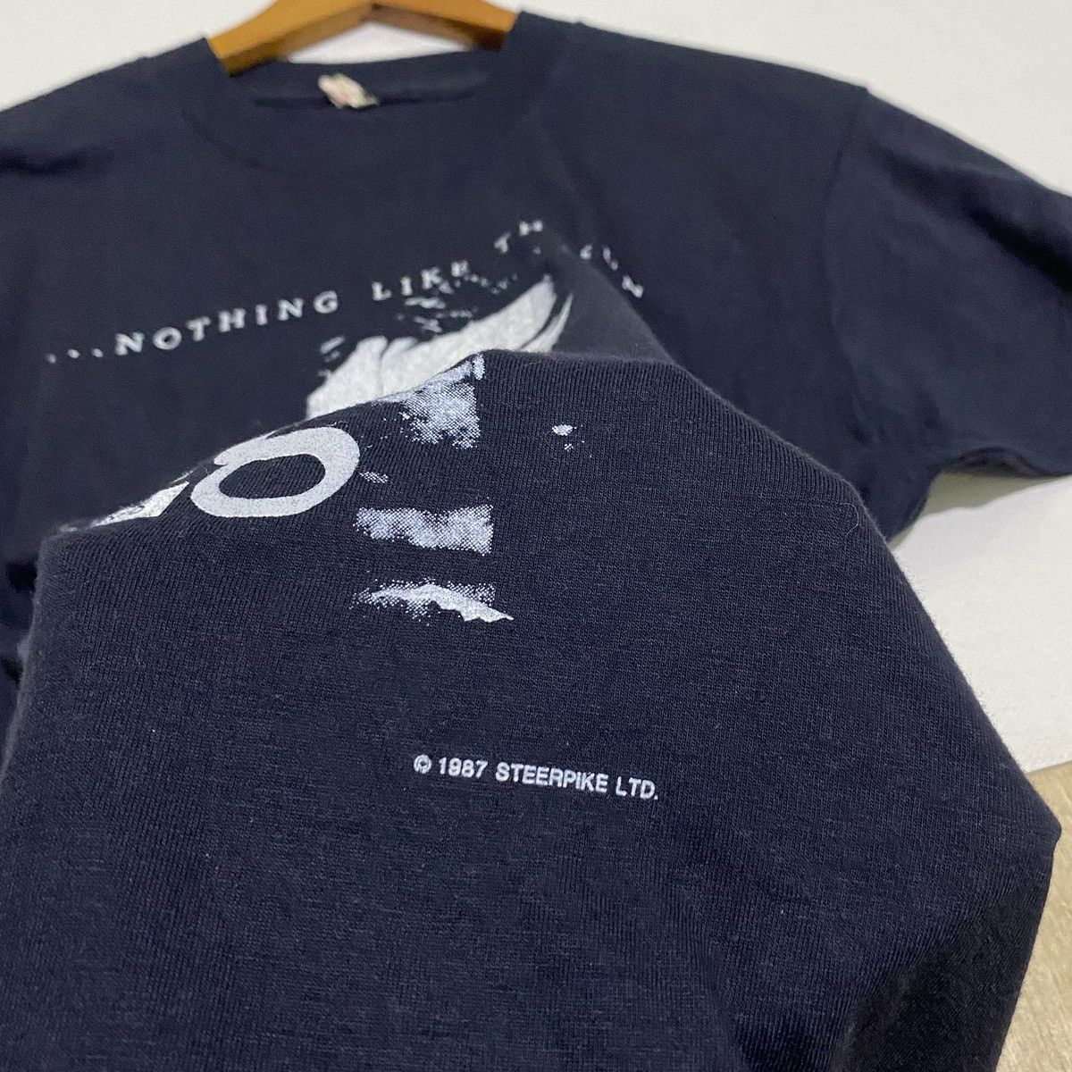 Band Tees × Sting × Vintage Vintage Tshirt Sting 1987 Nothing like the sun world tour Size US L / EU 52-54 / 3 - 4 Thumbnail