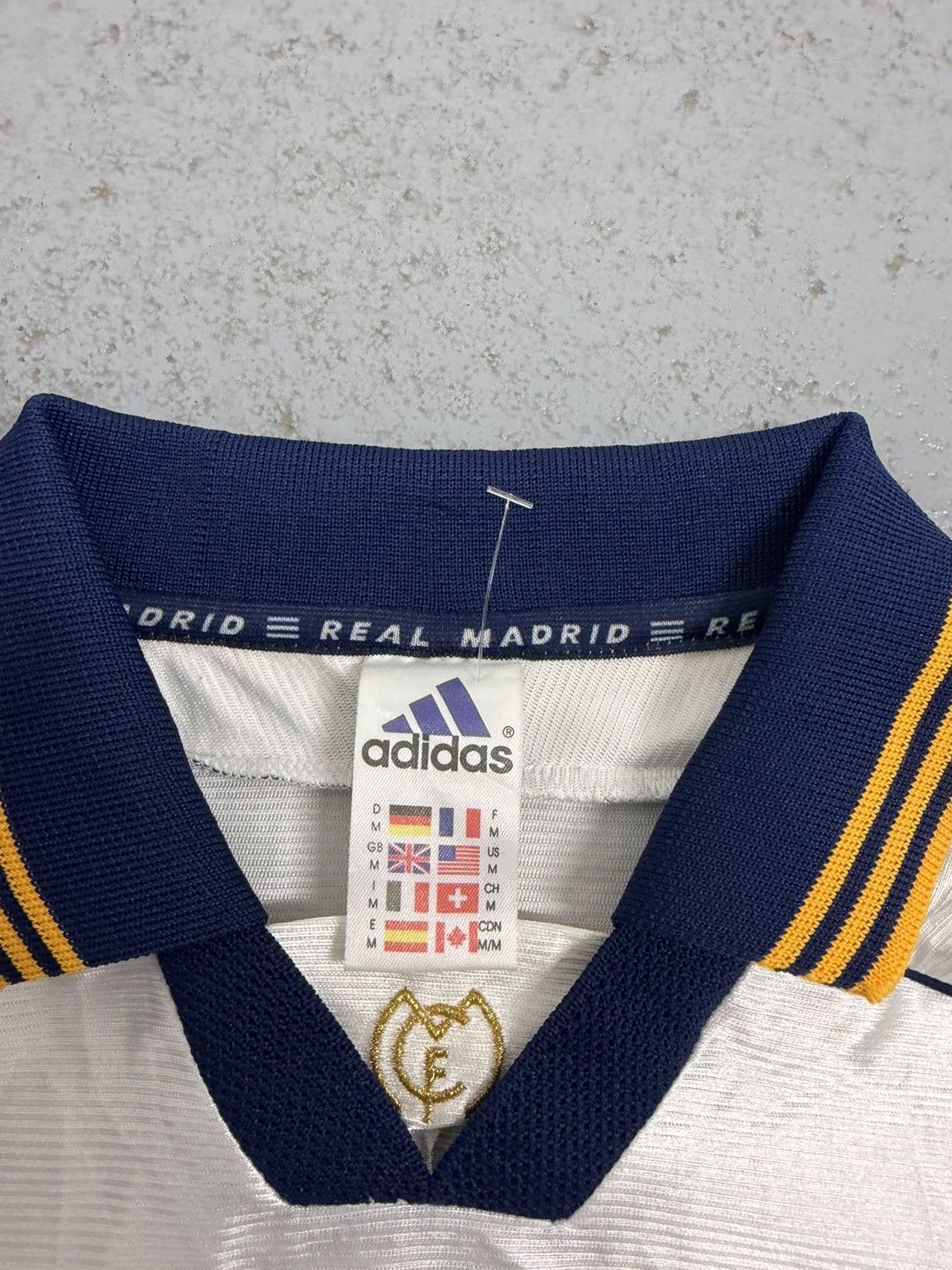 Adidas Vintage 1998/2000 Adidas Real Madrid Soccer Jersey Size US M / EU 48-50 / 2 - 10 Thumbnail