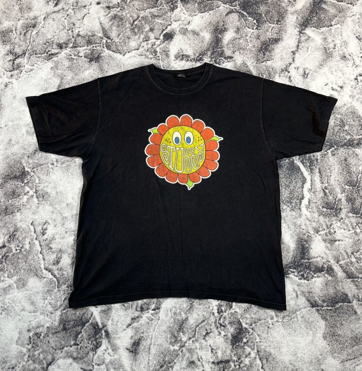 Stussy Stussy Smiley Flower Logo T Shirt Black XL Size US XL / EU 56 / 4 - 1 Thumbnail