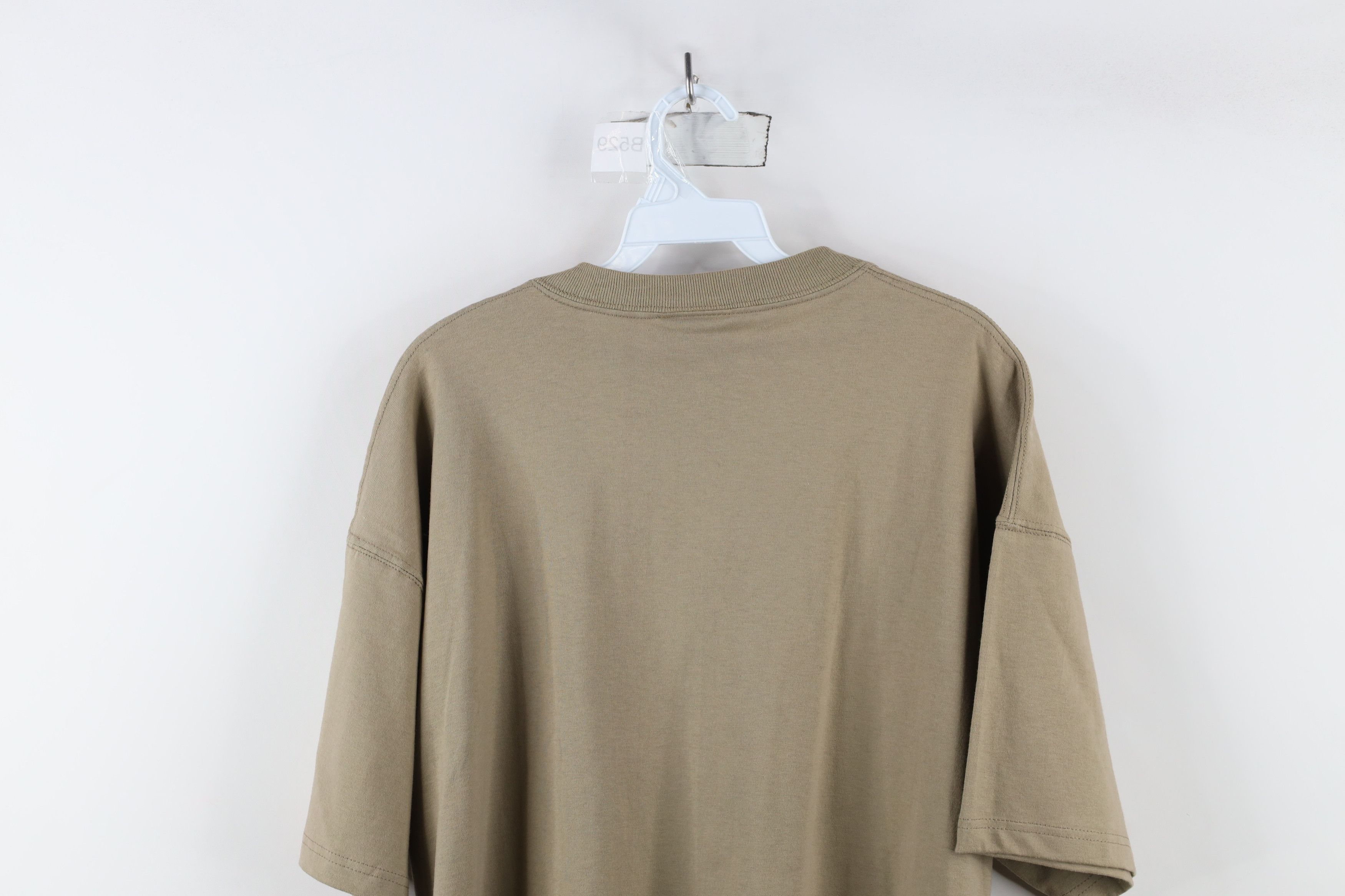 Russell Athletic × Vintage Vintage 90s Y2K Russell Athletic Blank Cotton T-Shirt Beige Size US L / EU 52-54 / 3 - 12 Thumbnail