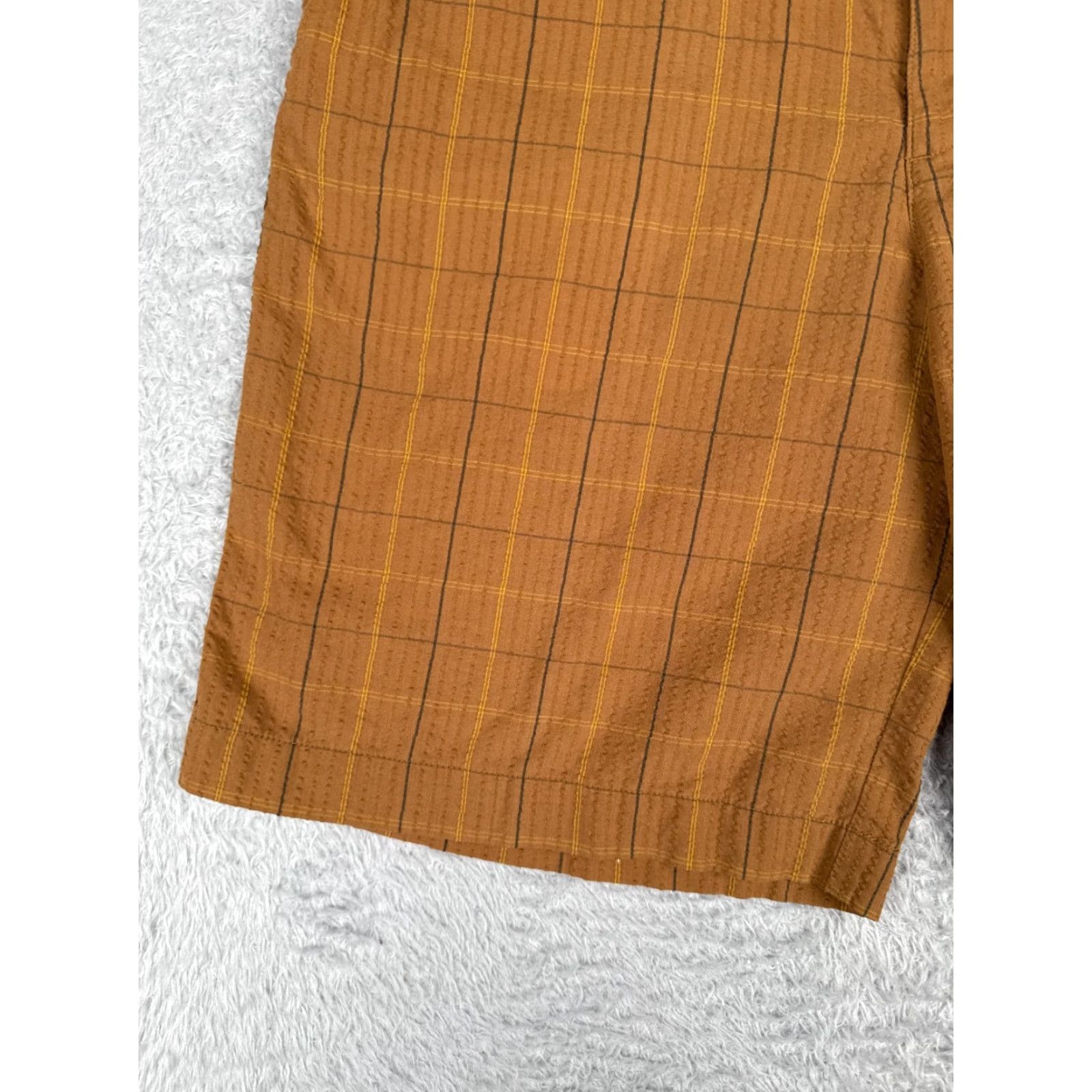 Patagonia Patagonia Shorts Mens 34 Brown Plaid Polyester Cotton Blend 34x10 Vintage Chino Casual Summer Fall Winter Beach Outdoors Mens Size US 34 / EU 50 - 4 Thumbnail