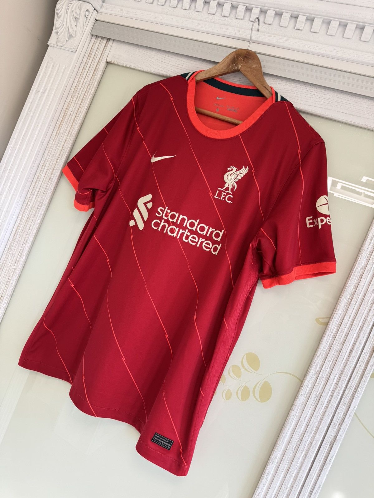 Nike Liverpool 2021-2022 Home Soccer Jersey Football Kit Shirt Size US XL / EU 56 / 4 - 3 Thumbnail