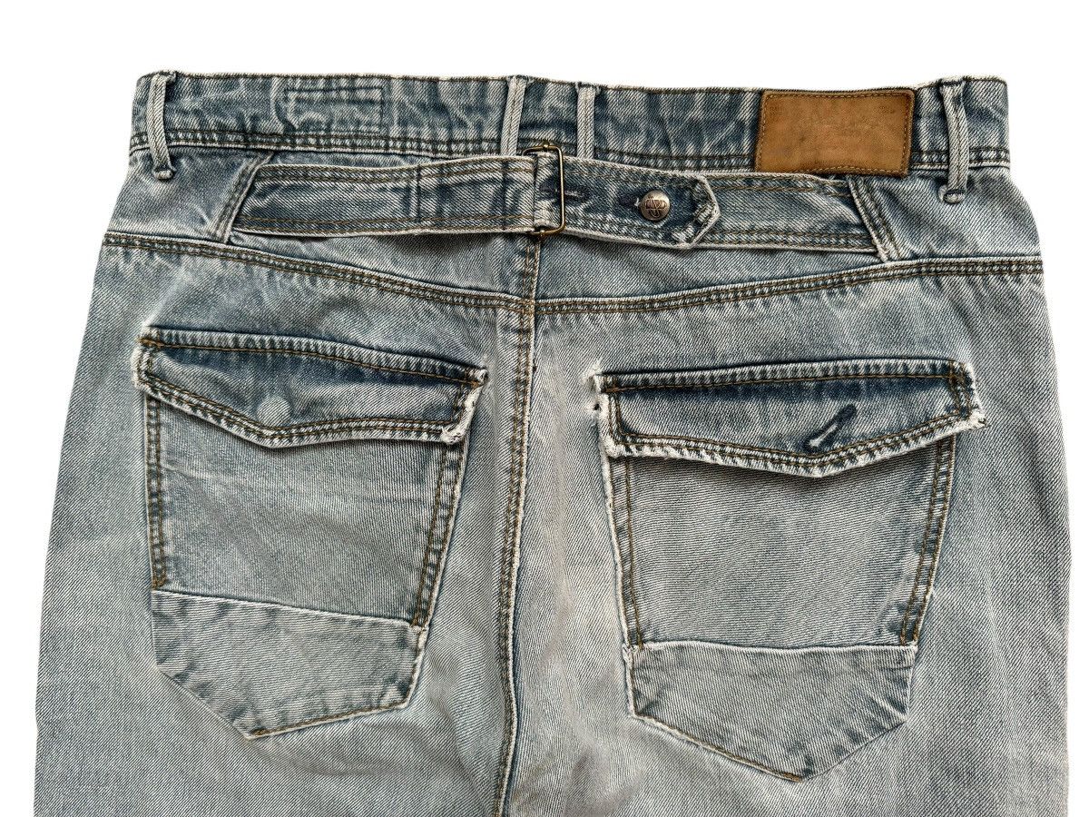 If Six Was Nine Vintage Zara Buckle Back Faded Distressed Jeans Size US 33 - 11 Thumbnail