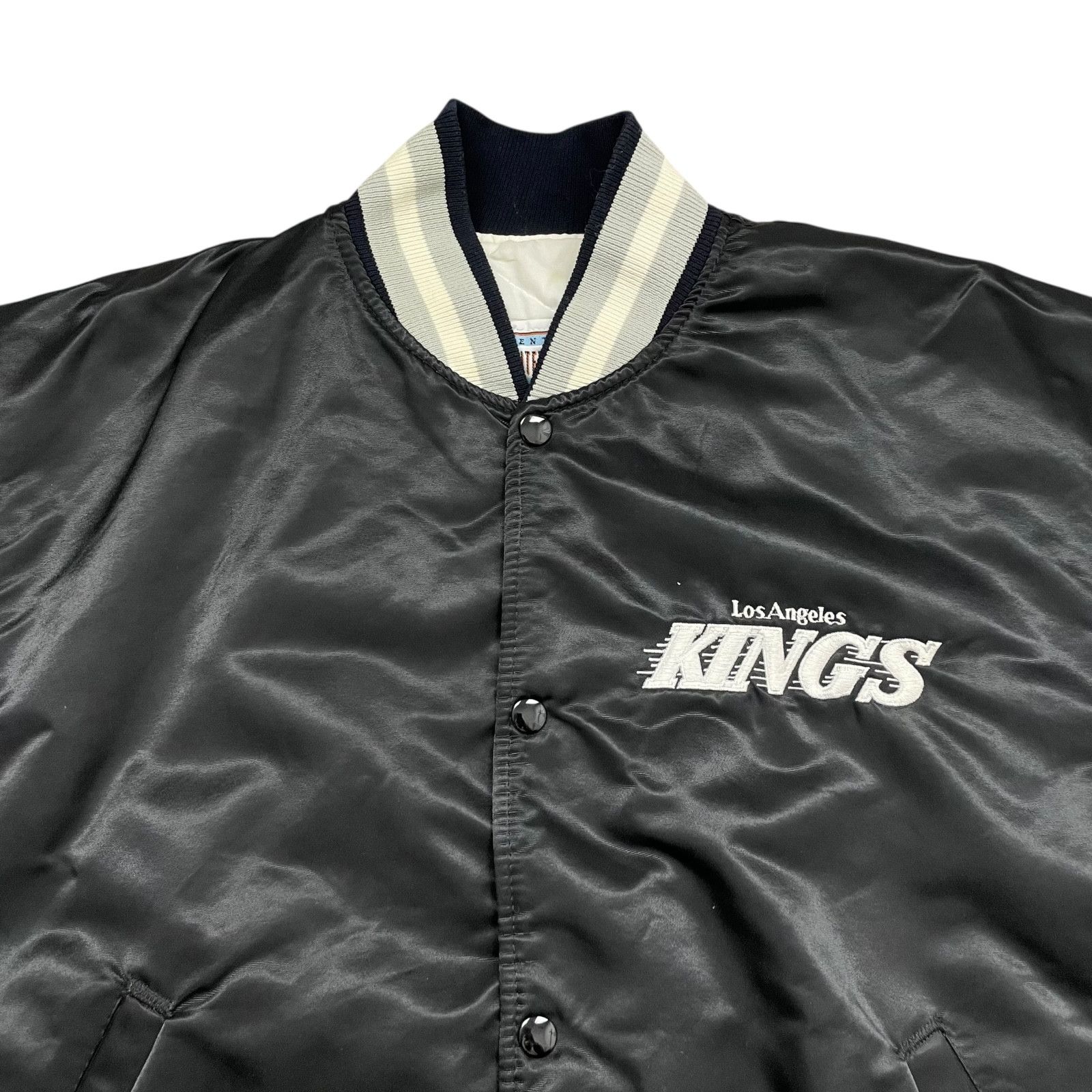 NHL VTG 90s LOS ANGELES KINGS STARTER SATIN BOMBER JACKET L Size US L / EU 52-54 / 3 - 4 Thumbnail