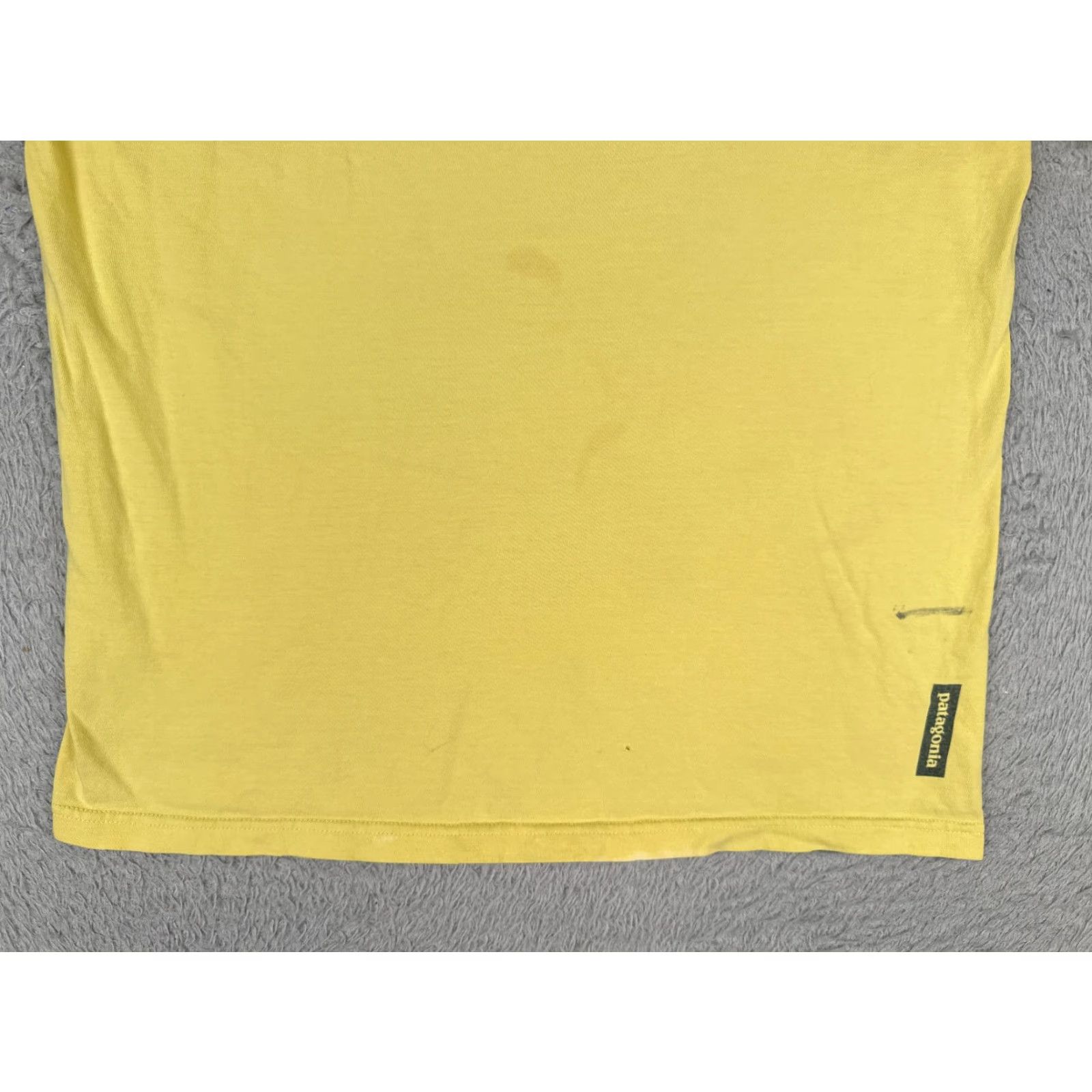 Patagonia Patagonia Shirt Men Small Yellow Crew Neck 100% Cotton UKULELE Live Simply READ T-Shirt Logo All Seasons Outdoor Size US S / EU 44-46 / 1 - 5 Thumbnail