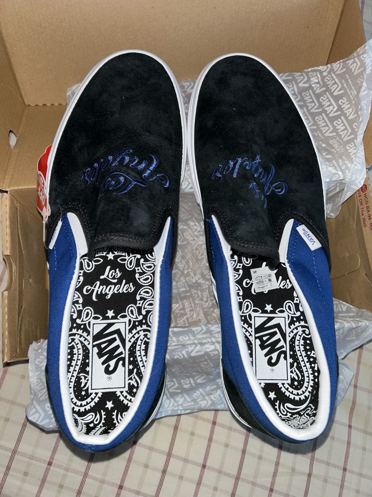 Vans Vans Slip On. Los Angeles Embroidered. Size US 12 / EU 45 - 5 Thumbnail