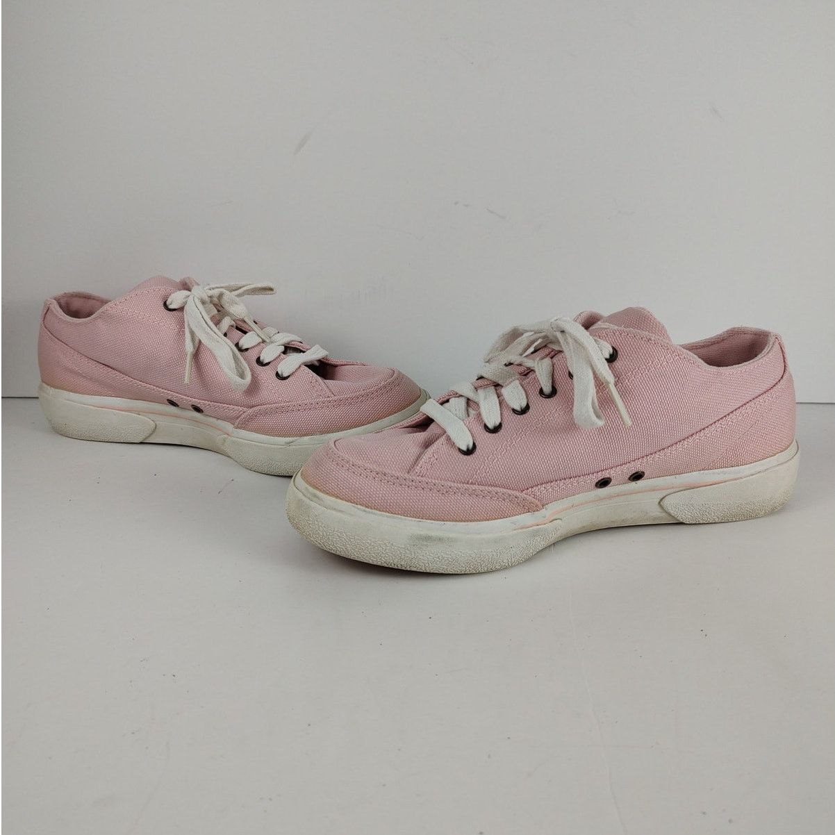 Nike VTG Nike Agassi pink canvas casual streetwear shoes womens 8 Size US 8 / IT 38 - 3 Thumbnail