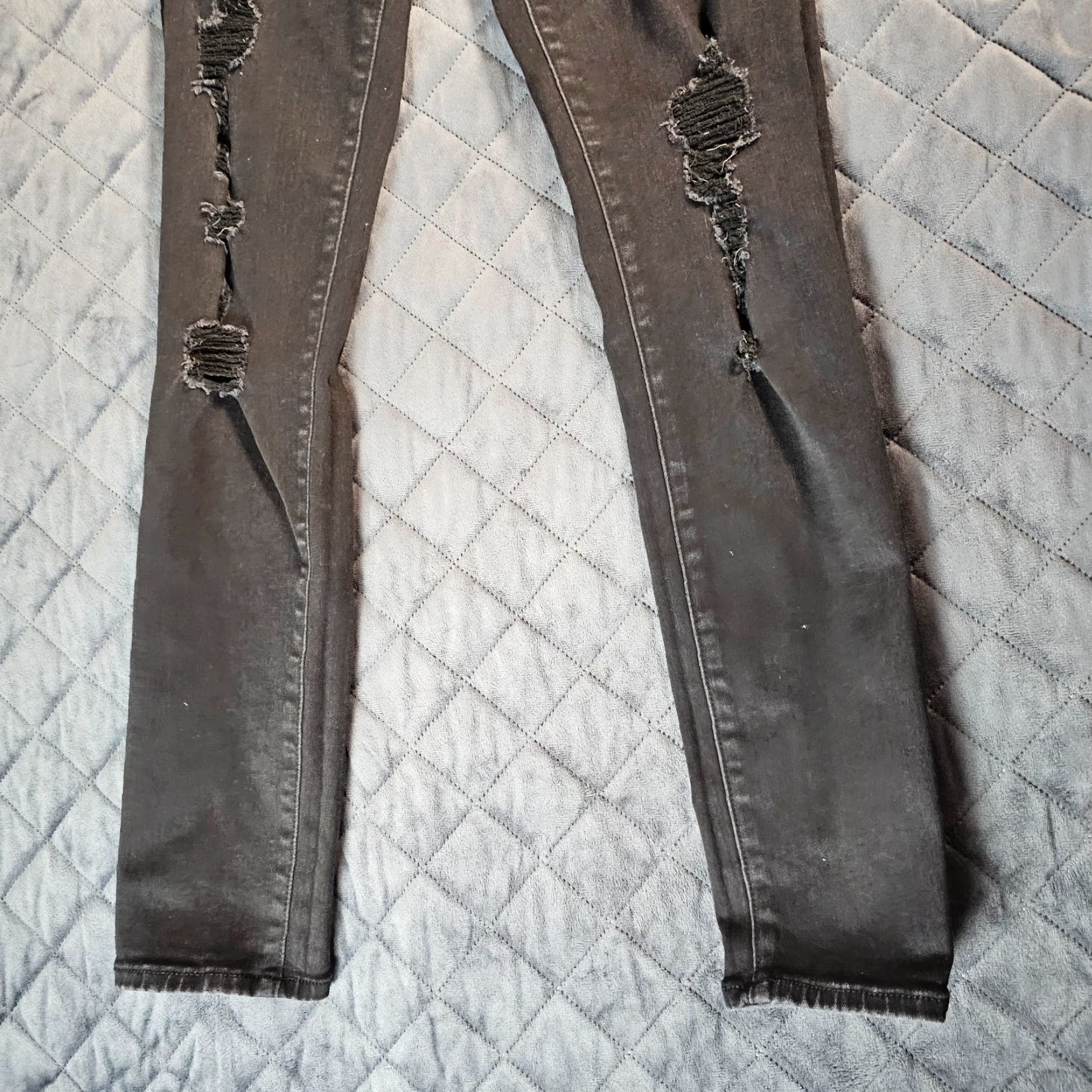 Abercrombie & Fitch Abercrombie & Fitch Simone High Rise Super Skinny Jeans Womens 29 Black Distressed Jeans (Dark Wash) - Cotton Blend Denim Size 29 Womens Size 29" - 2 Thumbnail