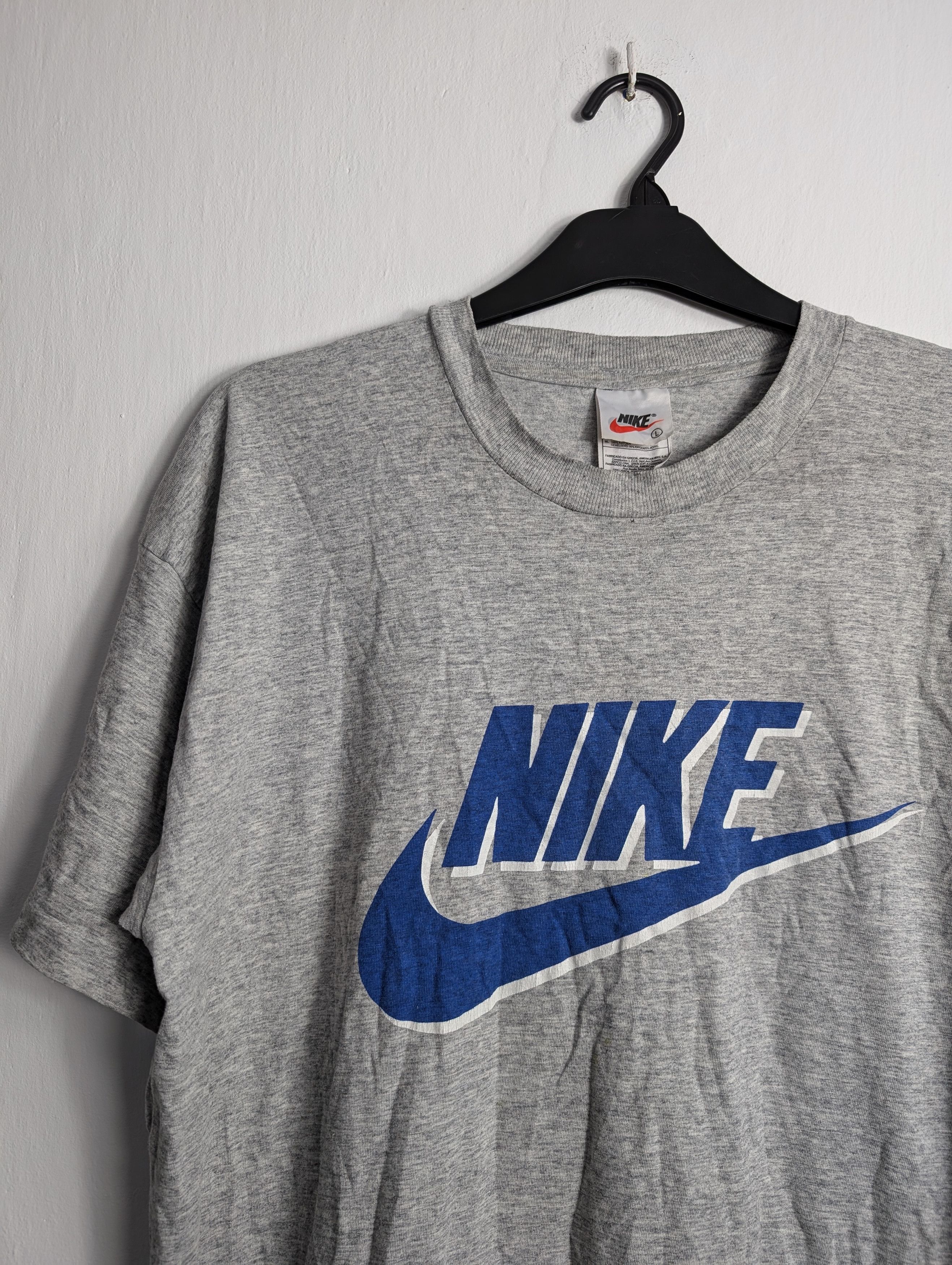 Nike × Vintage Vintage 90s Nike Spell Out Graphic T-shirt Retro Swoosh Size US L / EU 52-54 / 3 - 2 Thumbnail