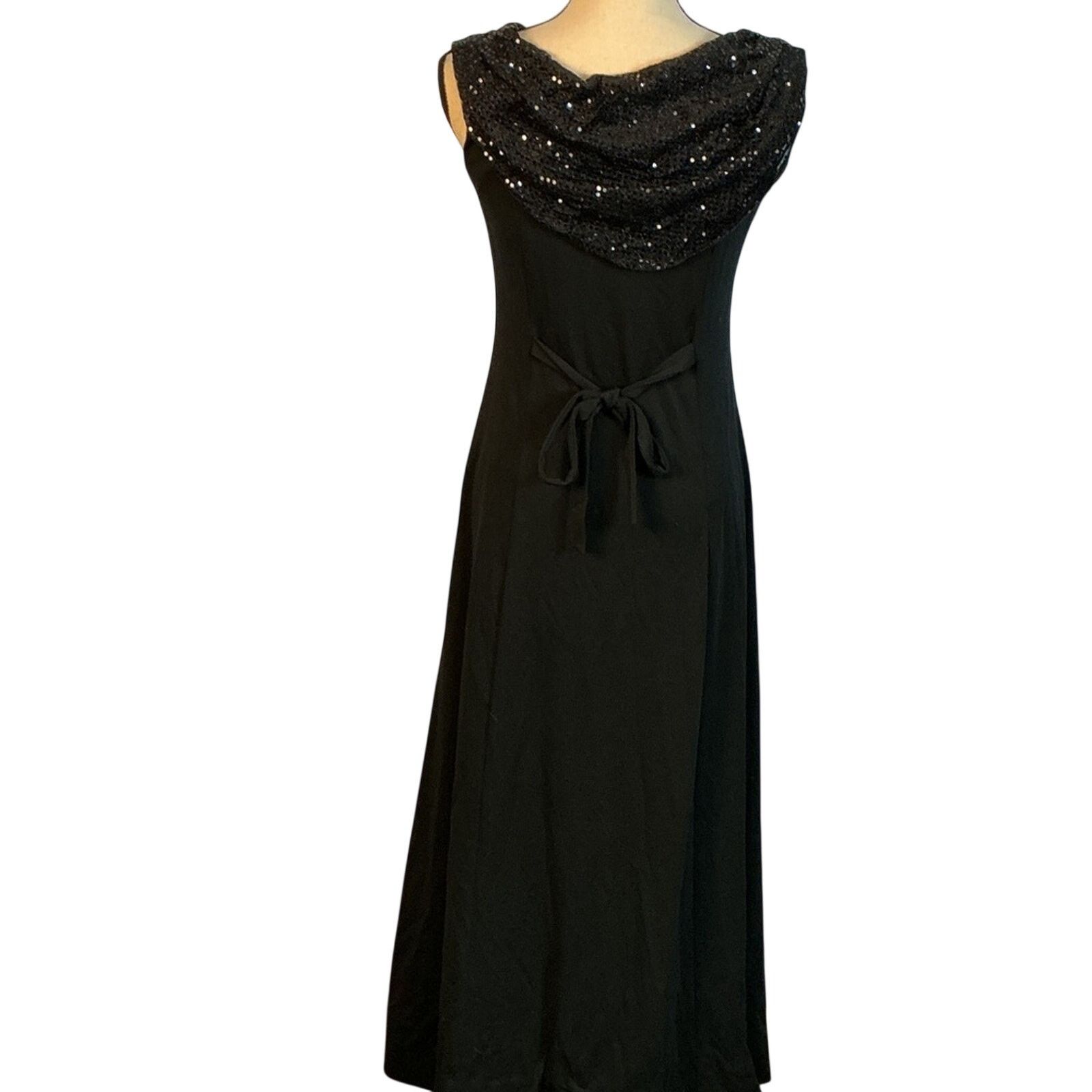 Other Vintage Black Evening Gown Made in USA Sequin Neckline Size S / US 4 / IT 40 - 2 Thumbnail