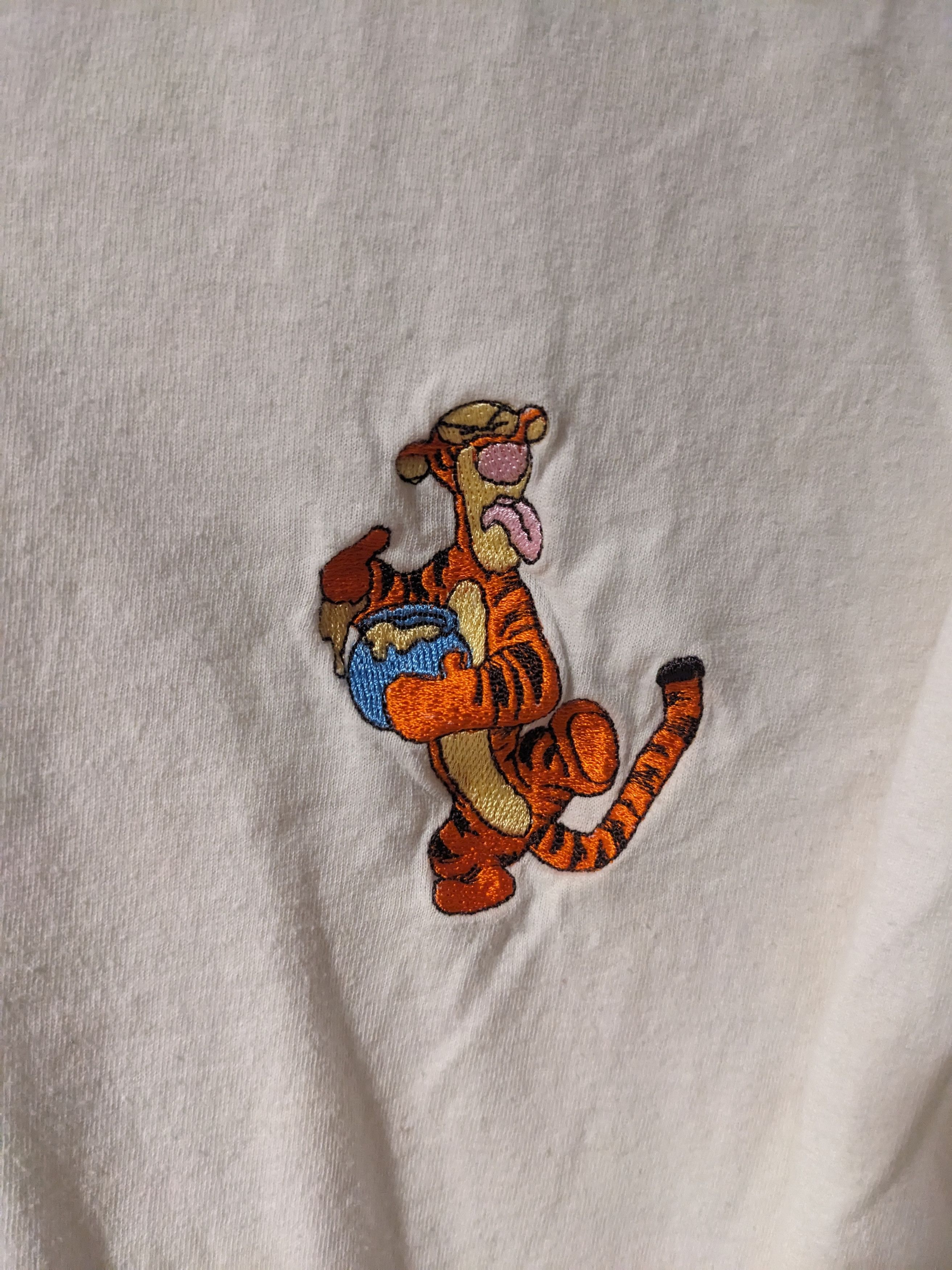 Disney × Vintage Vintage 90s Winnie the Pooh Tigger 100 Acre Long-Sleeve Size M / US 6-8 / IT 42-44 - 2 Thumbnail