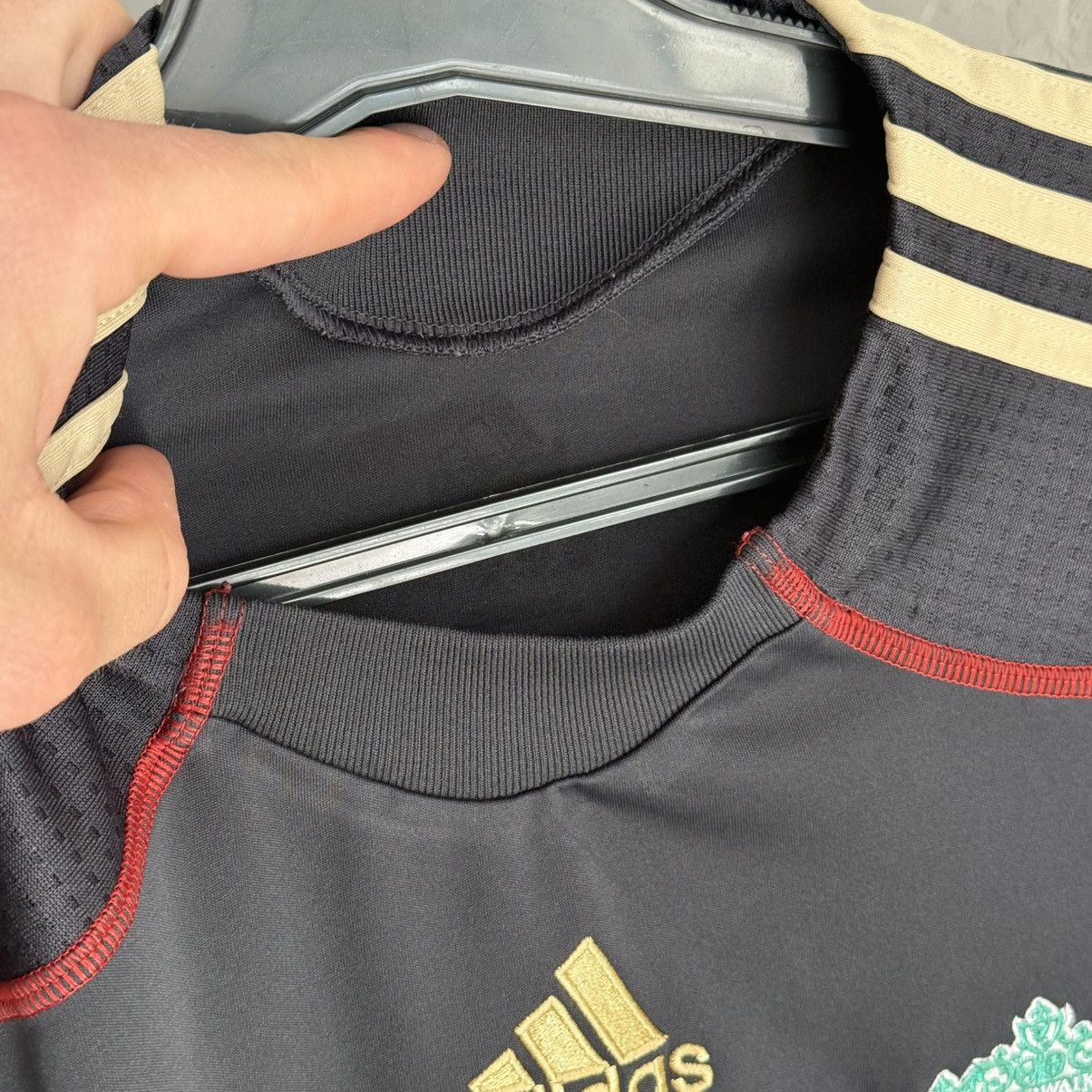 Vintage Liverpool 2009/2010 Adidas Away Football Shirt Soccer Jersey Size US M / EU 48-50 / 2 - 7 Thumbnail