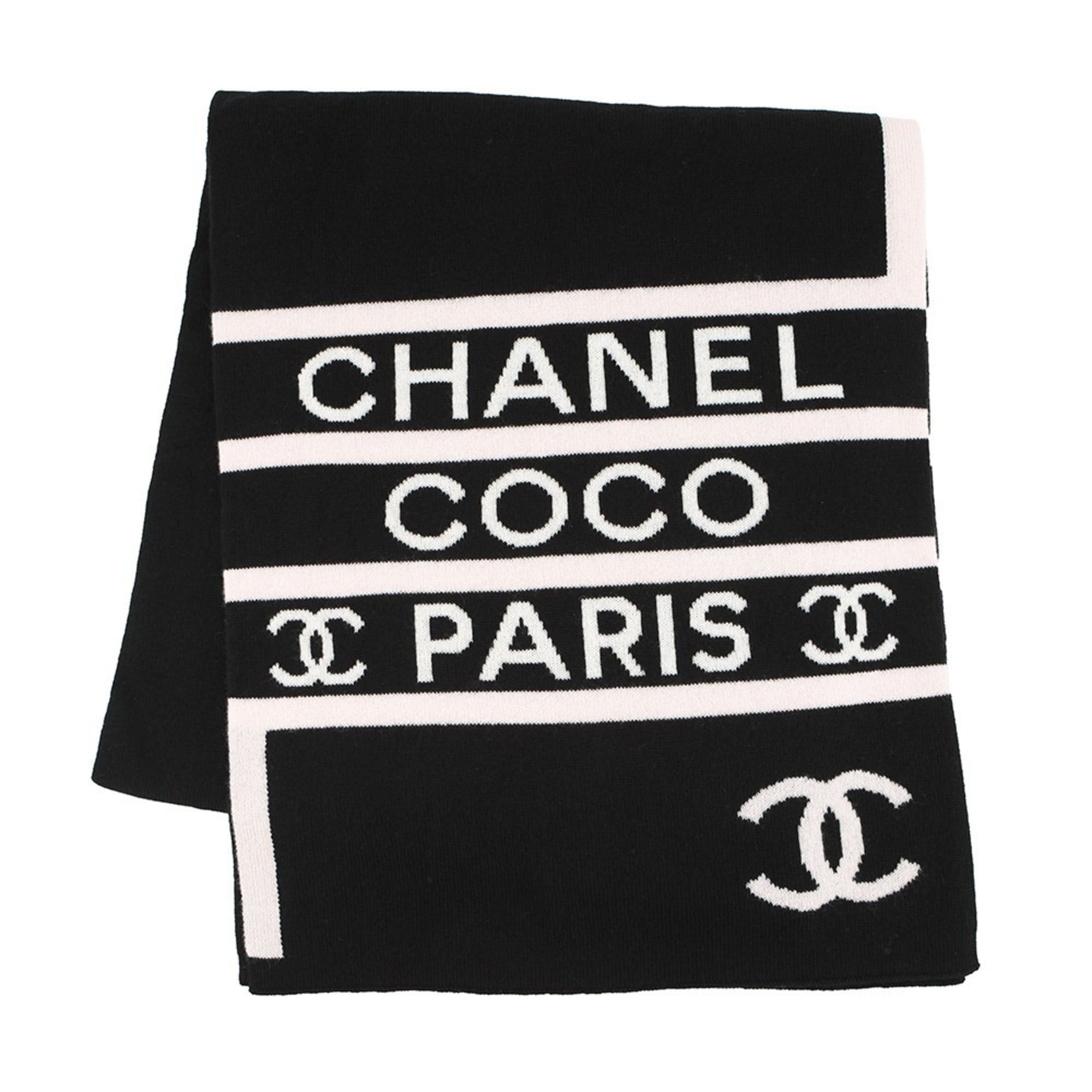 Chanel scarf/scarf with Coco Mark in cashmere. CHANEL black and white.