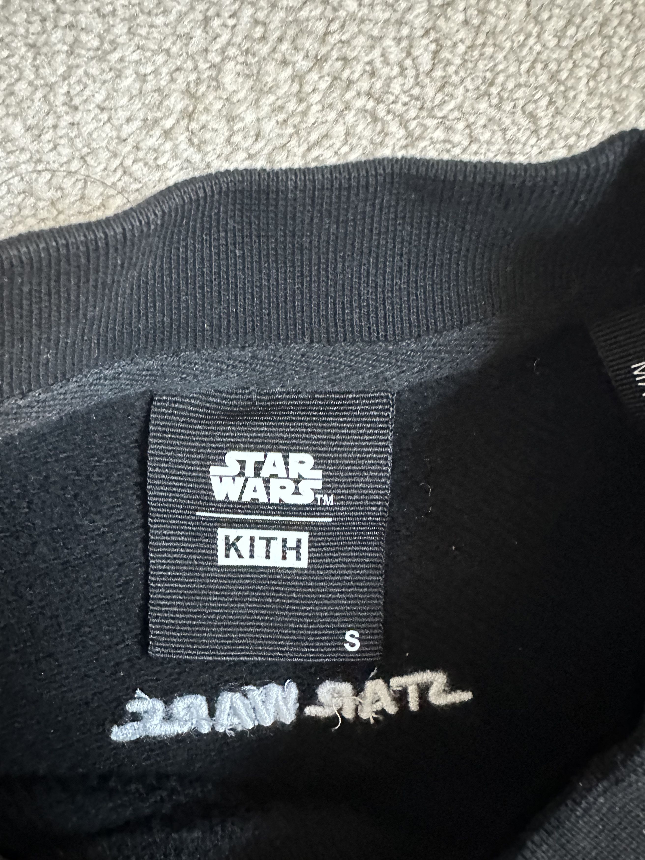 Kith × Star Wars Kith x STAR WARS Floral Vader Crewneck
