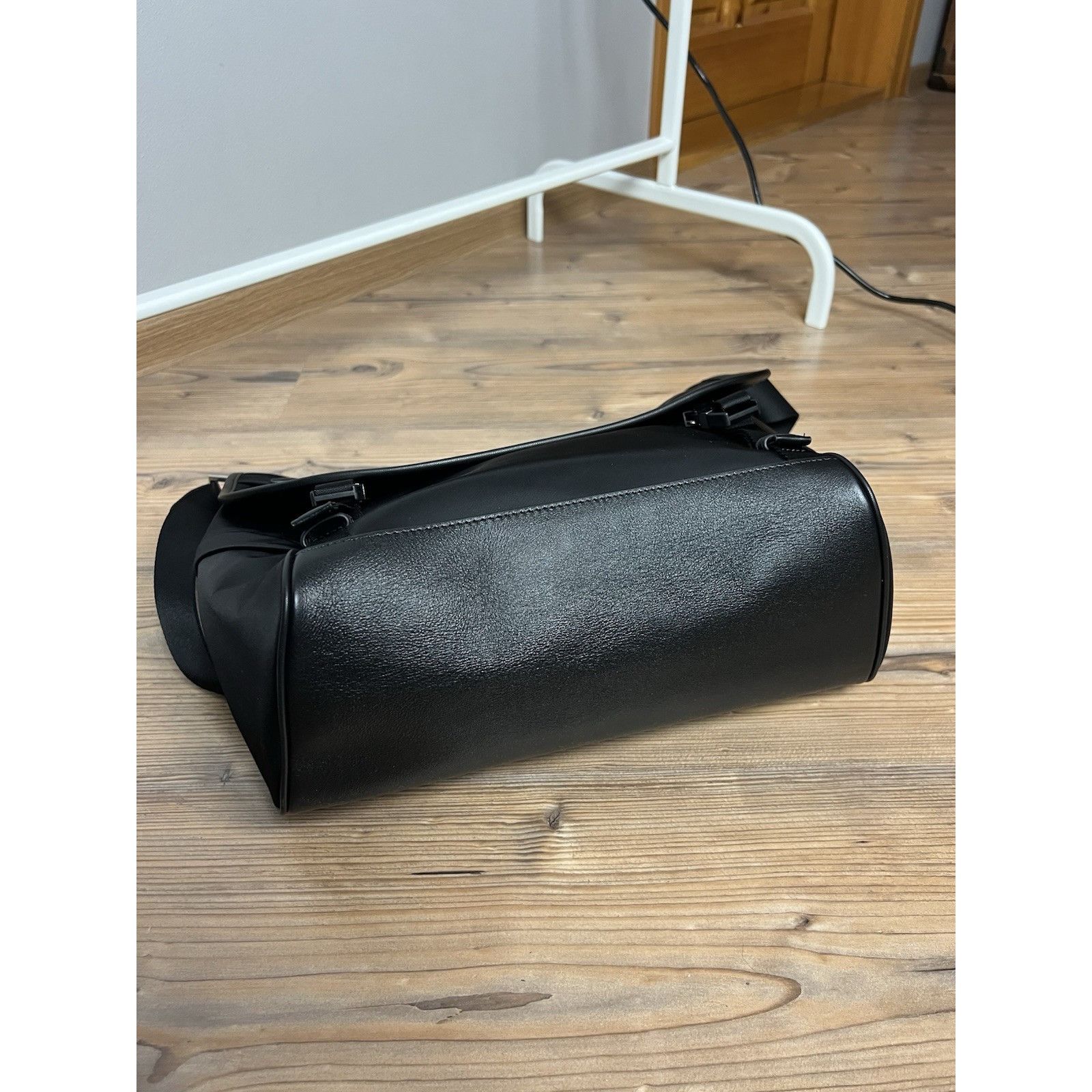 Prada MINT! Prada Triangle Logo Re-Nylon Saffiano Crossbody Bag Bl Size ONE SIZE - 7 Thumbnail