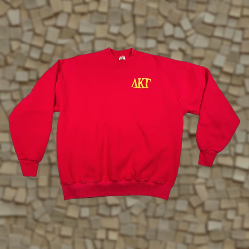 Fruit Of The Loom VINTAGE Delta Kappa Gamma Sweater Men's XL Red USA 90s Embroidered Logo Crew Neck Pullover Size US L / EU 52-54 / 3 - 1 Thumbnail