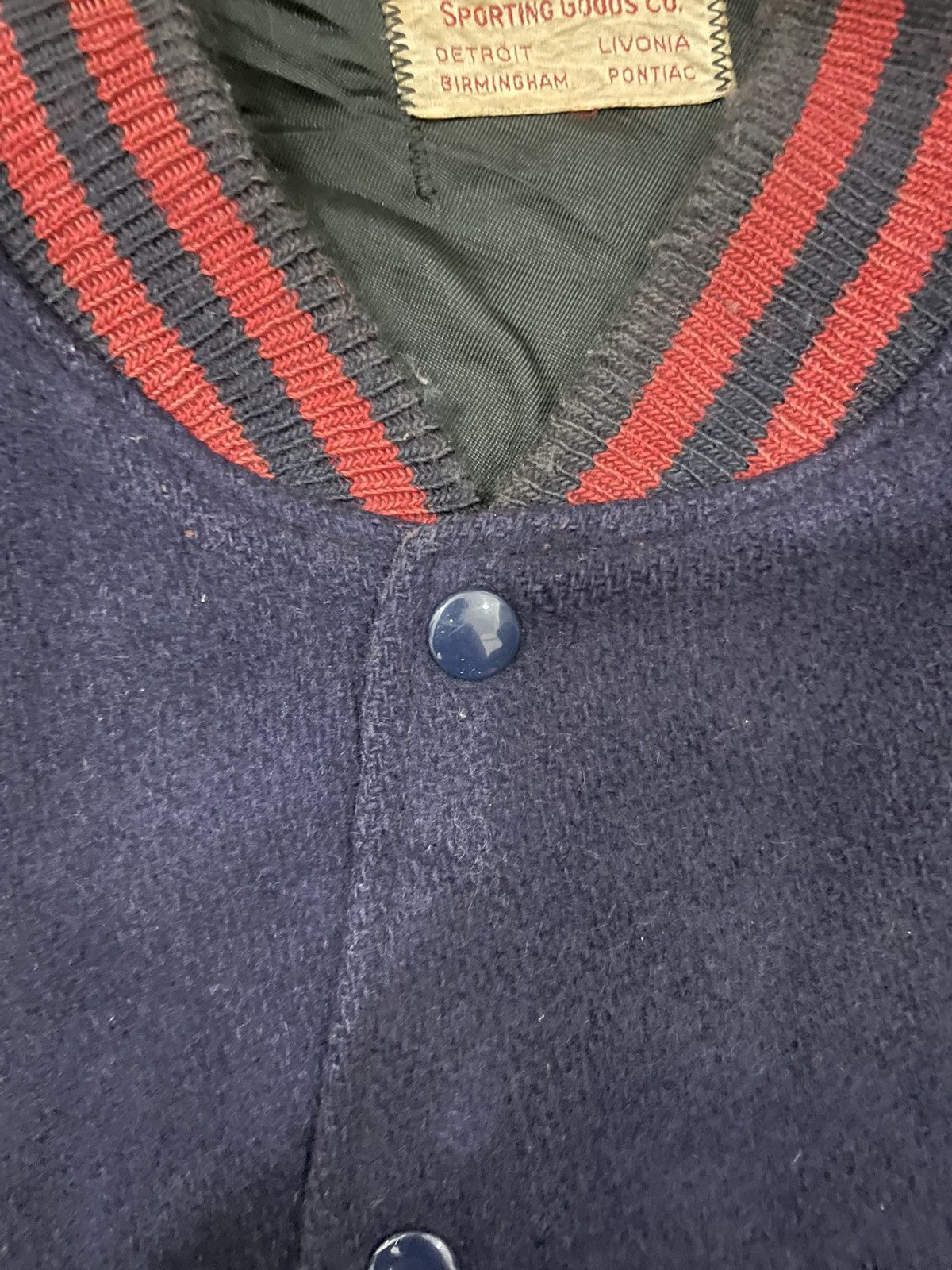 Vintage Vintage 70s Griswold Leather Sleeve Varsity Jacket Size US M / EU 48-50 / 2 - 11 Thumbnail