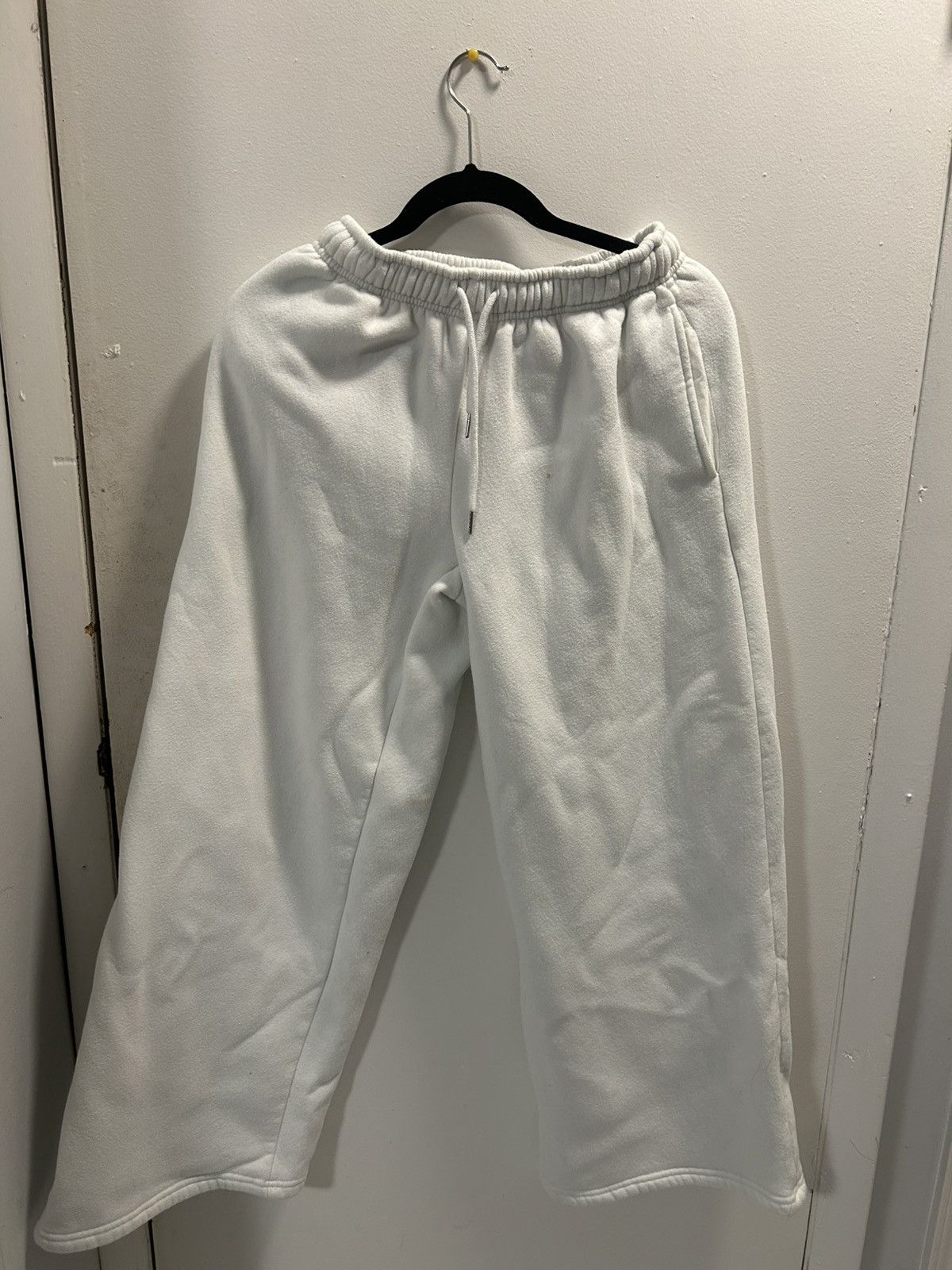 Other Womens XS Edikted White Sweatpants Size 28" / US 6 / IT 42 - 1 Thumbnail