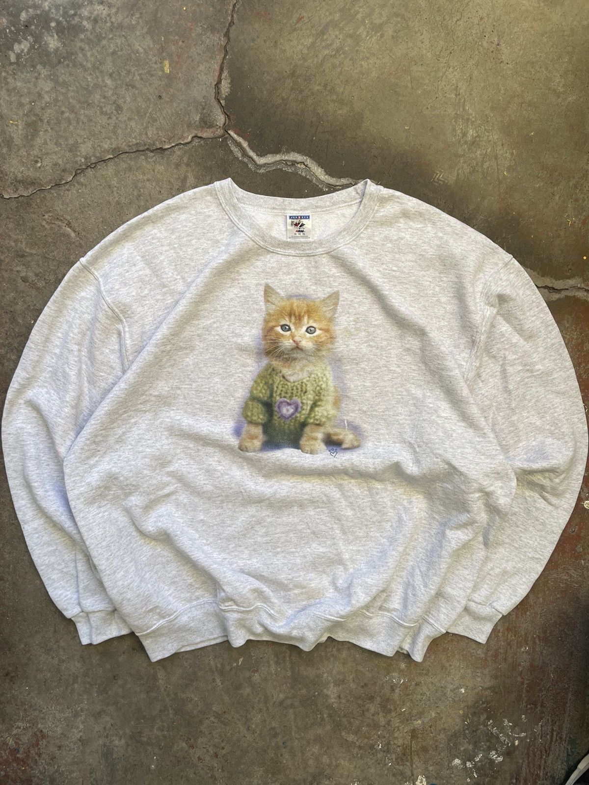 Vintage Vintage Jerzees Kitty on sweater Crewneck Size US XL / EU 56 / 4 - 1 Thumbnail