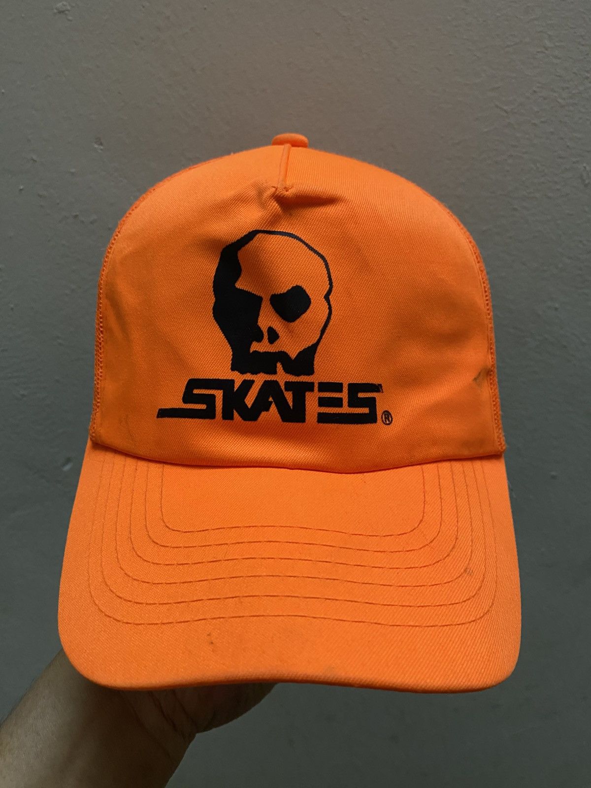 Vintage Vintage Skull Skate Trucker Hat by AJM Size ONE SIZE - 1 Thumbnail