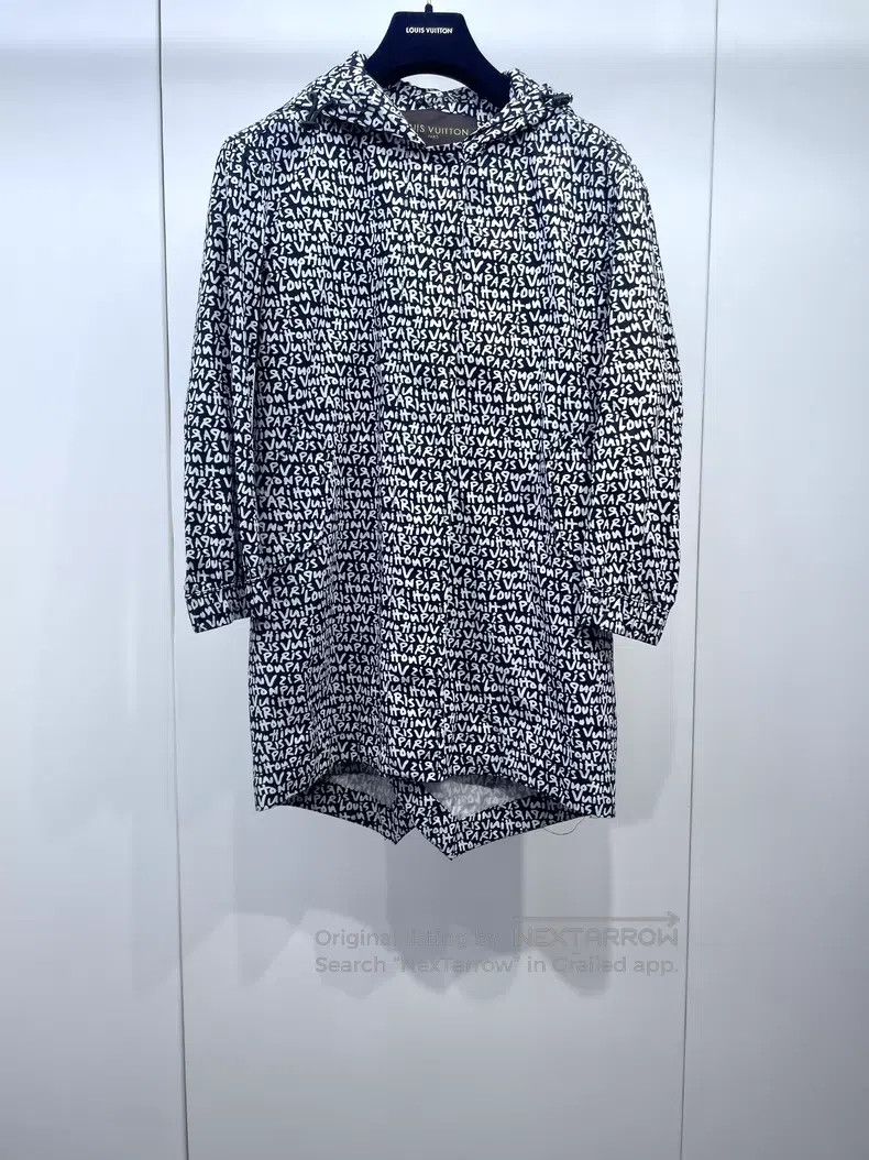 Louis Vuitton Louis Vuitton Black and white monogrammed hooded trench co Size XS / US 0-2 / IT 36-38 - 1 Thumbnail