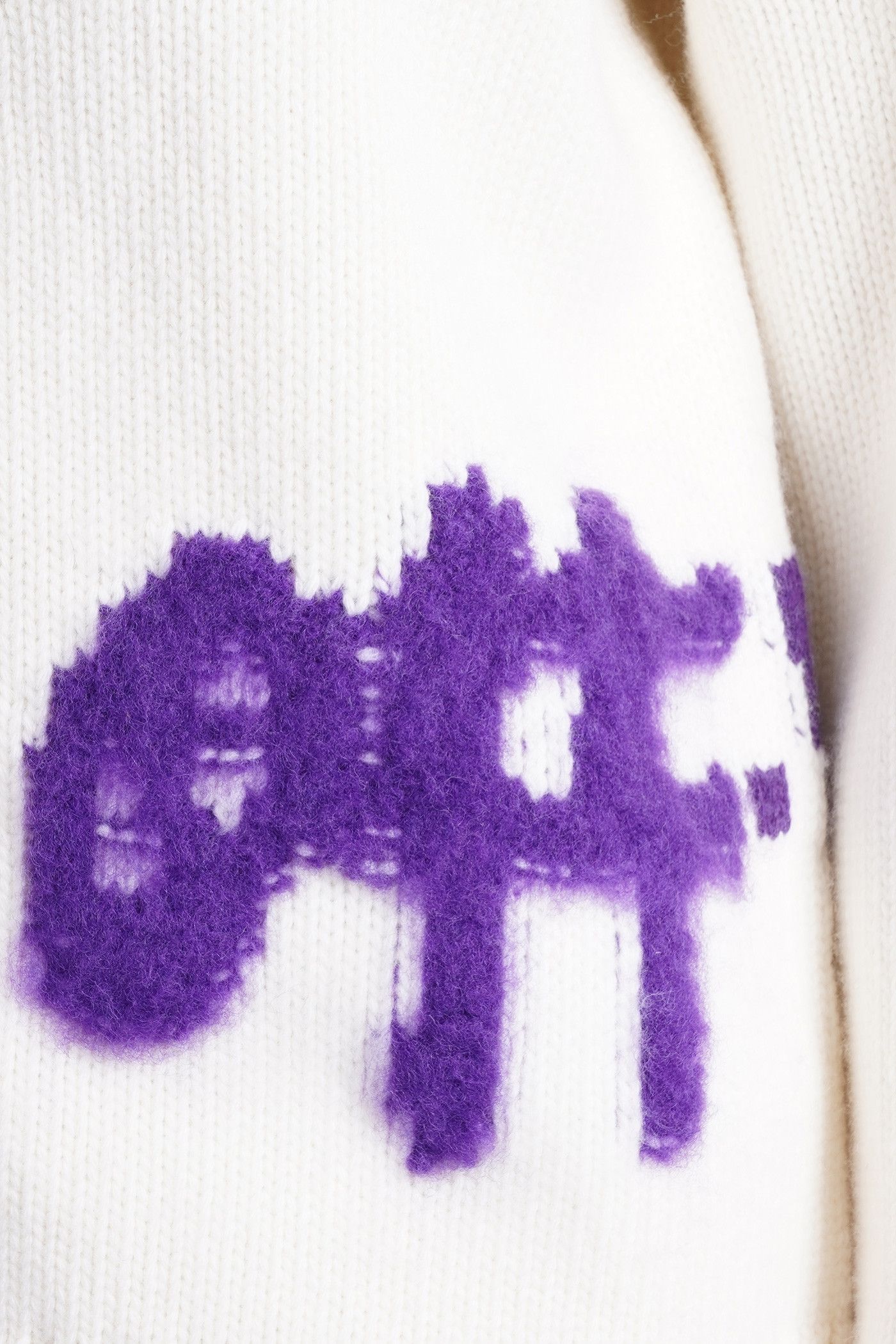 o1gr1nt1124 Logo Intarsia Cardigan in White