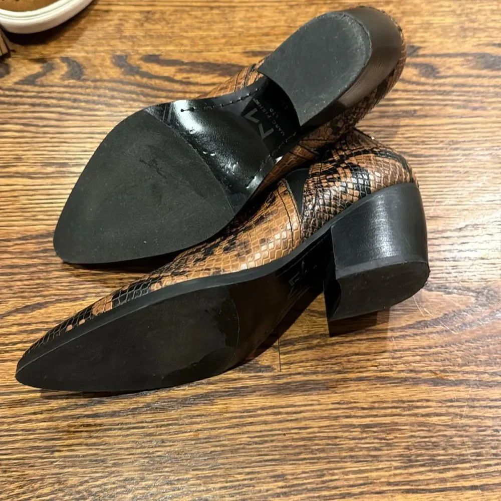 MARC FISHER Brown/Black Snake Skin Leather Pointed Toe Bloc