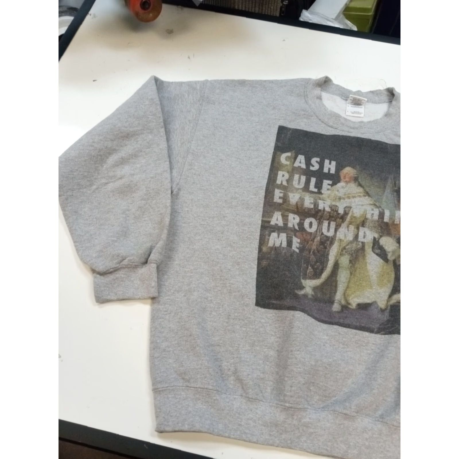 Gildan Gildan Sweatshirt Pullover Cream Gray L Men 48" Chest Cash Rule Everything Around Me Size US L / EU 52-54 / 3 - 3 Thumbnail