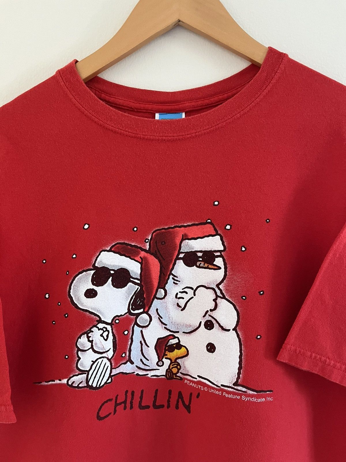 Peanuts Vintage Y2K Peanuts “Chillin’” Christmas T-Shirt Size US XL / EU 56 / 4 - 2 Thumbnail