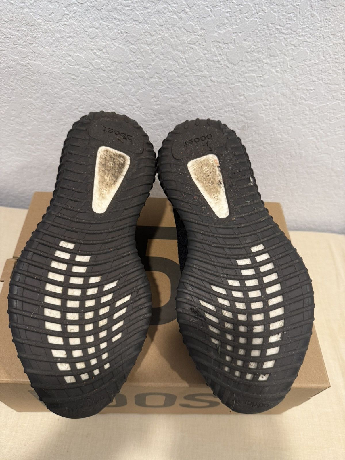Adidas Yeezy Boost 350 V2 Copper Size US 10 / EU 43 - 5 Thumbnail