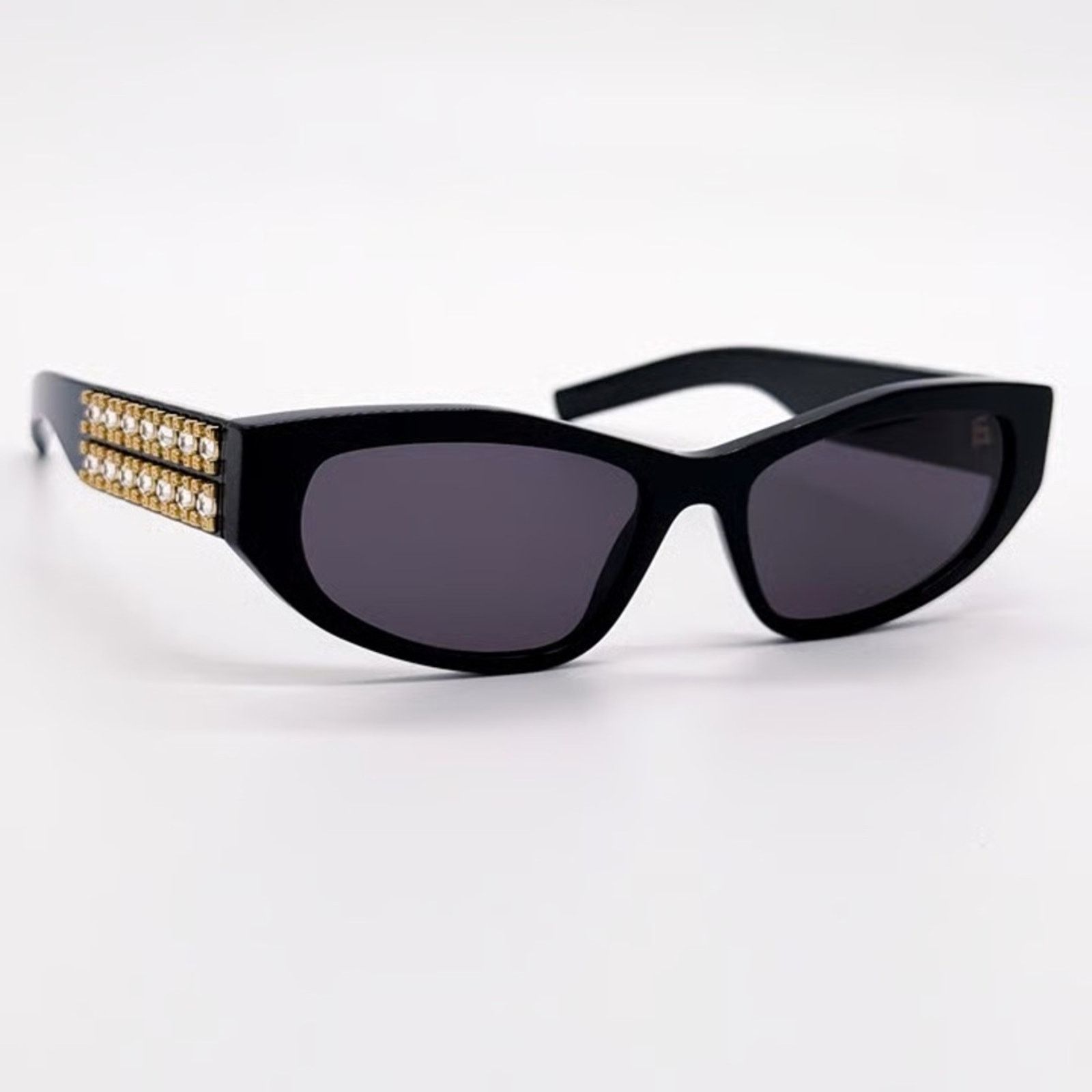 Givenchy New! Givenchy Elegant Black Sunglasses GV40078I 01A Size ONE SIZE - 1 Thumbnail