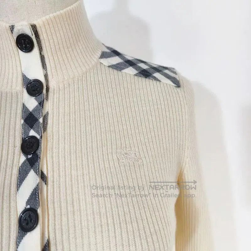 Burberry Burberry Women’s Cream Wool Long Sleeve Knit Top. Size M / US 6-8 / IT 42-44 - 2 Thumbnail