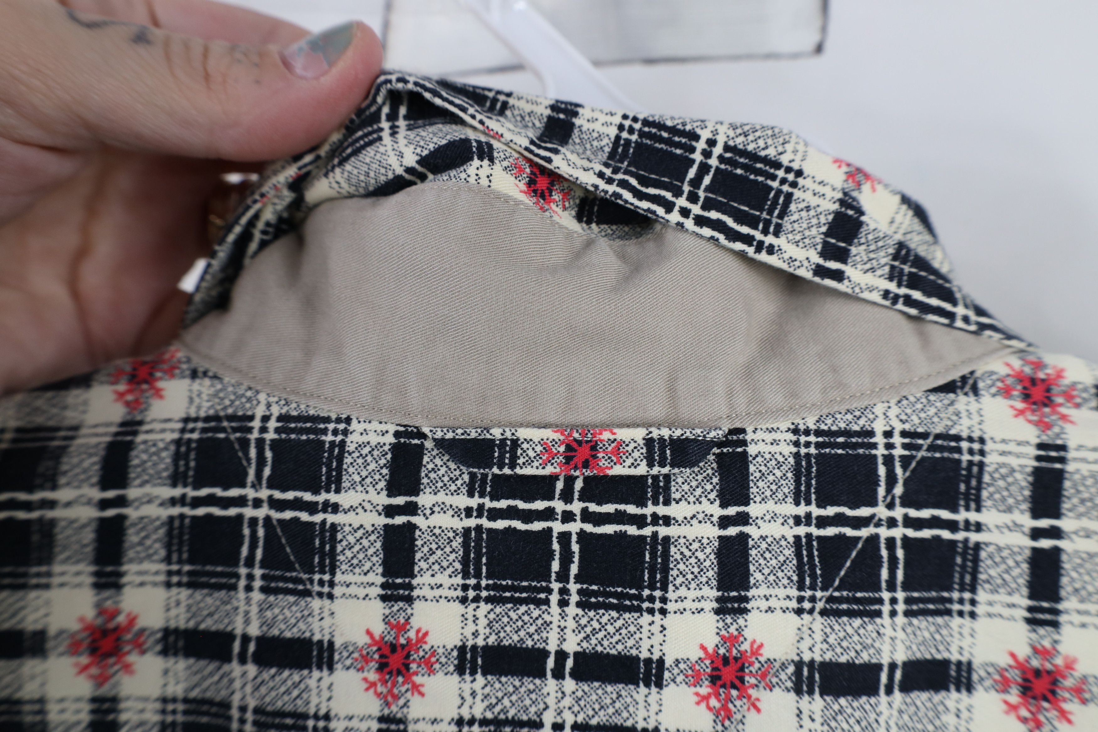 Tommy Hilfiger × Vintage Vintage 90s Tommy Hilfiger Snowflake Button Down Shirt Plaid Size US L / EU 52-54 / 3 - 8 Thumbnail