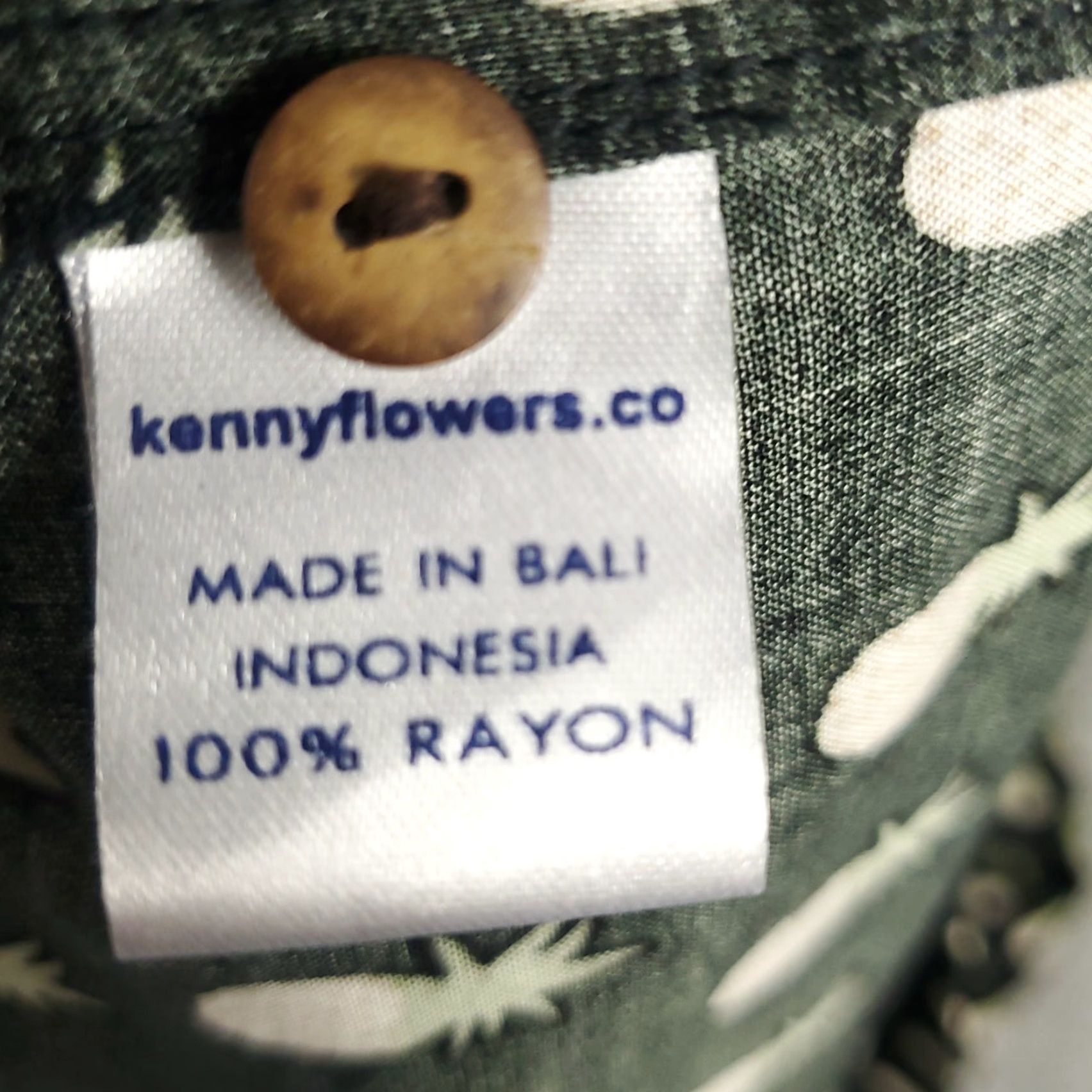 Vintage VINTAGE Kenny Flowers Hawaiian Shirt Mens Large Short Sleeve Button Up Rayon Geometric Black Summer Casual Size US L / EU 52-54 / 3 - 7 Thumbnail