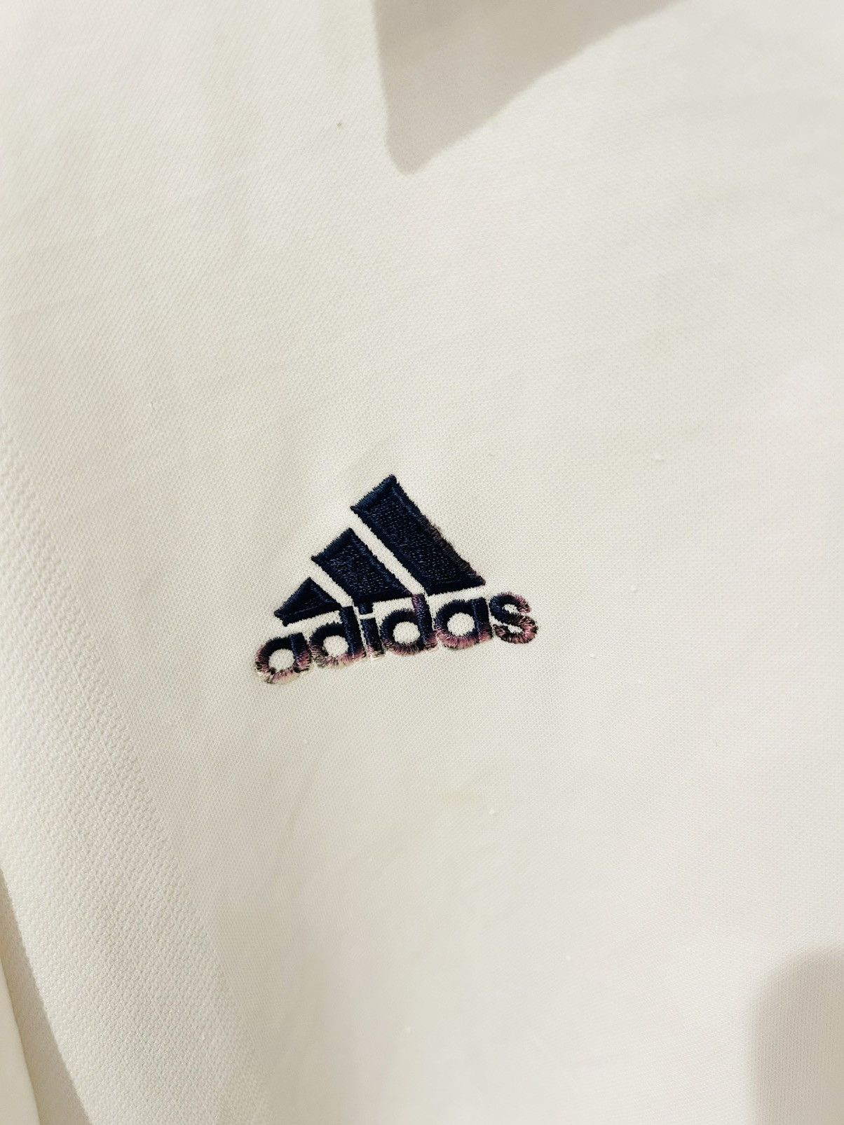 Adidas Real Madrid 2002/03 home jersey Size US L / EU 52-54 / 3 - 5 Thumbnail